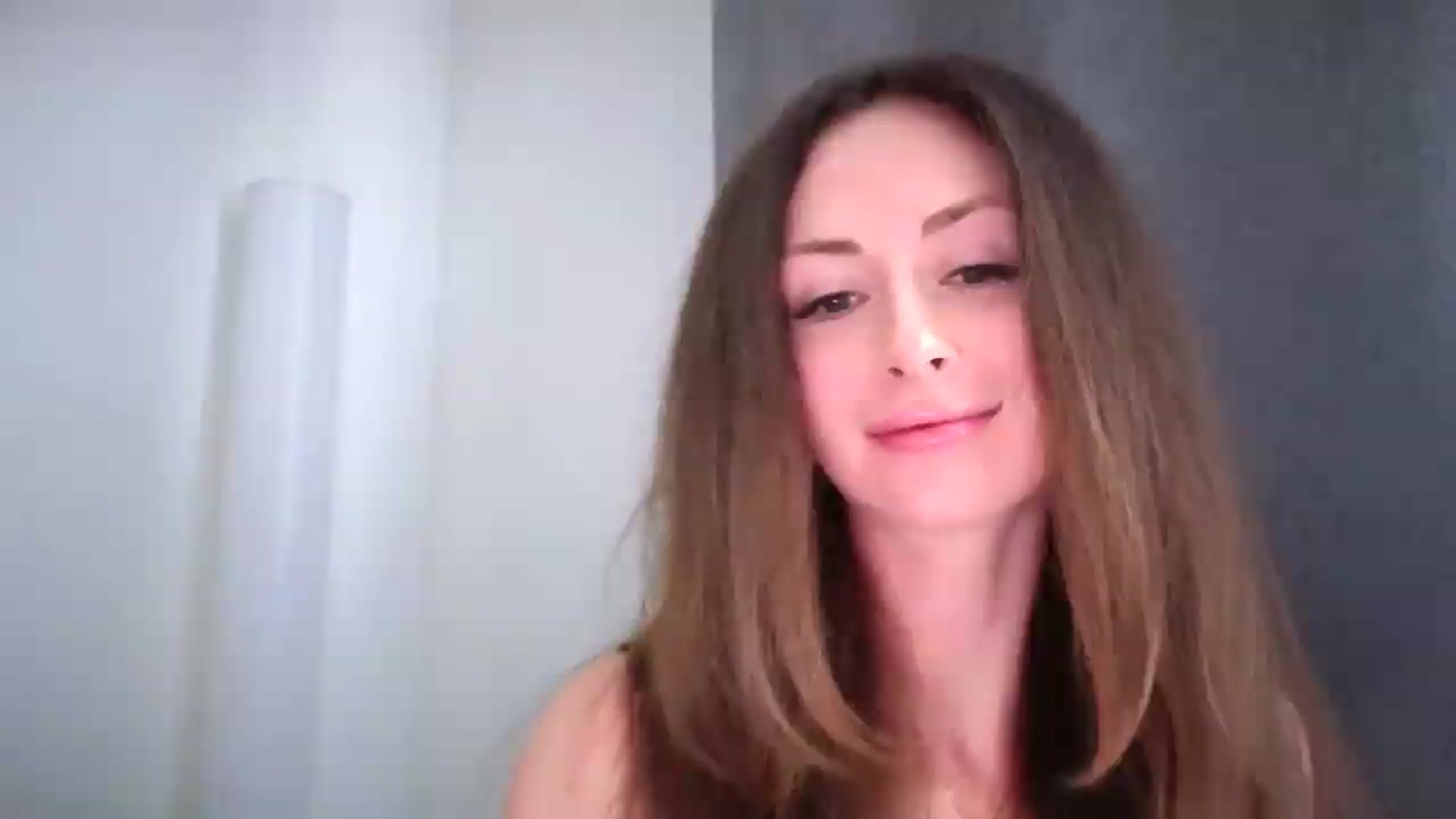 Gallery image thumbnail from Amber_Fry's myfreecams stream on, 05/17/2026, 12:16 image 5 of 20