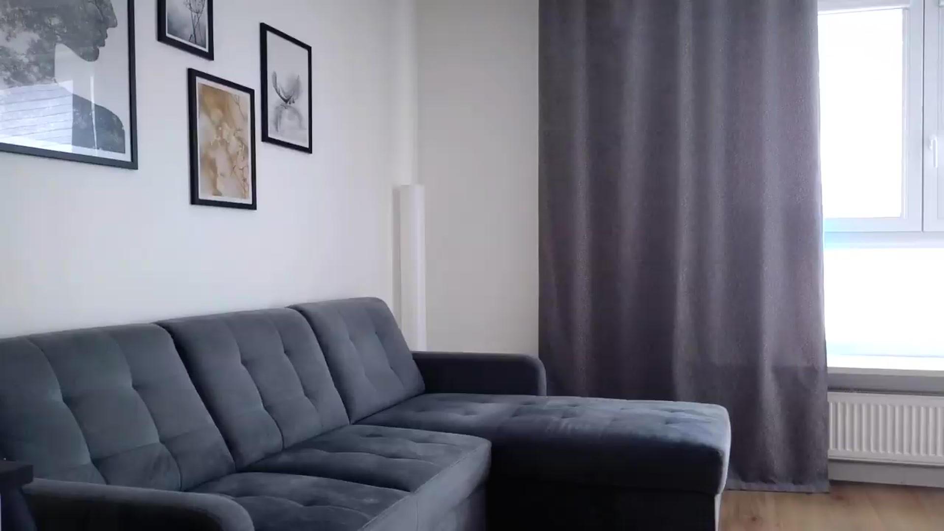 Gallery image thumbnail from Amber_Fry's myfreecams stream on, 05/19/2026, 14:53 image 7 of 20