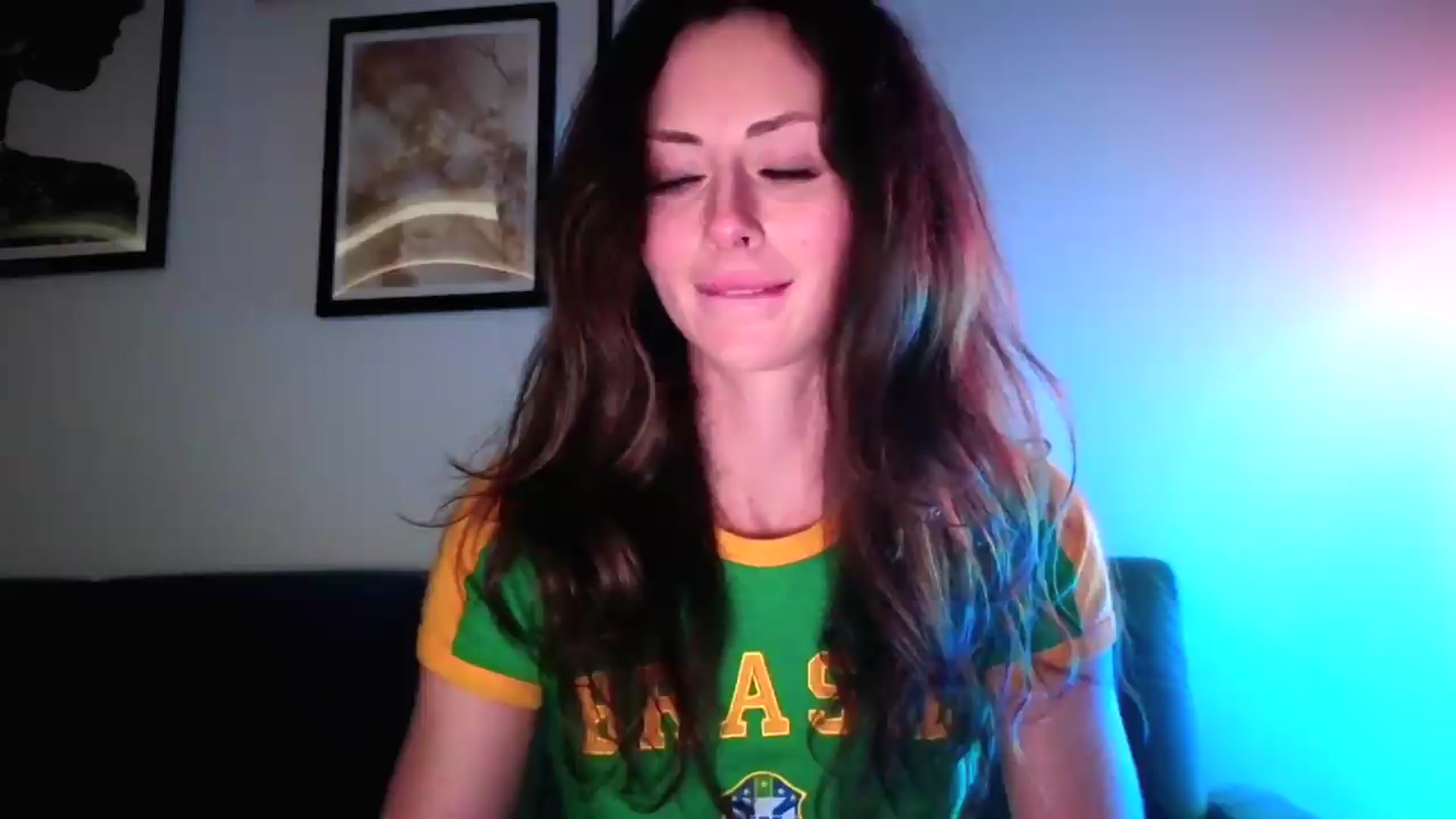 Gallery image thumbnail from Amber_Fry's myfreecams stream on, 06/12/2026, 23:48 image 10 of 20
