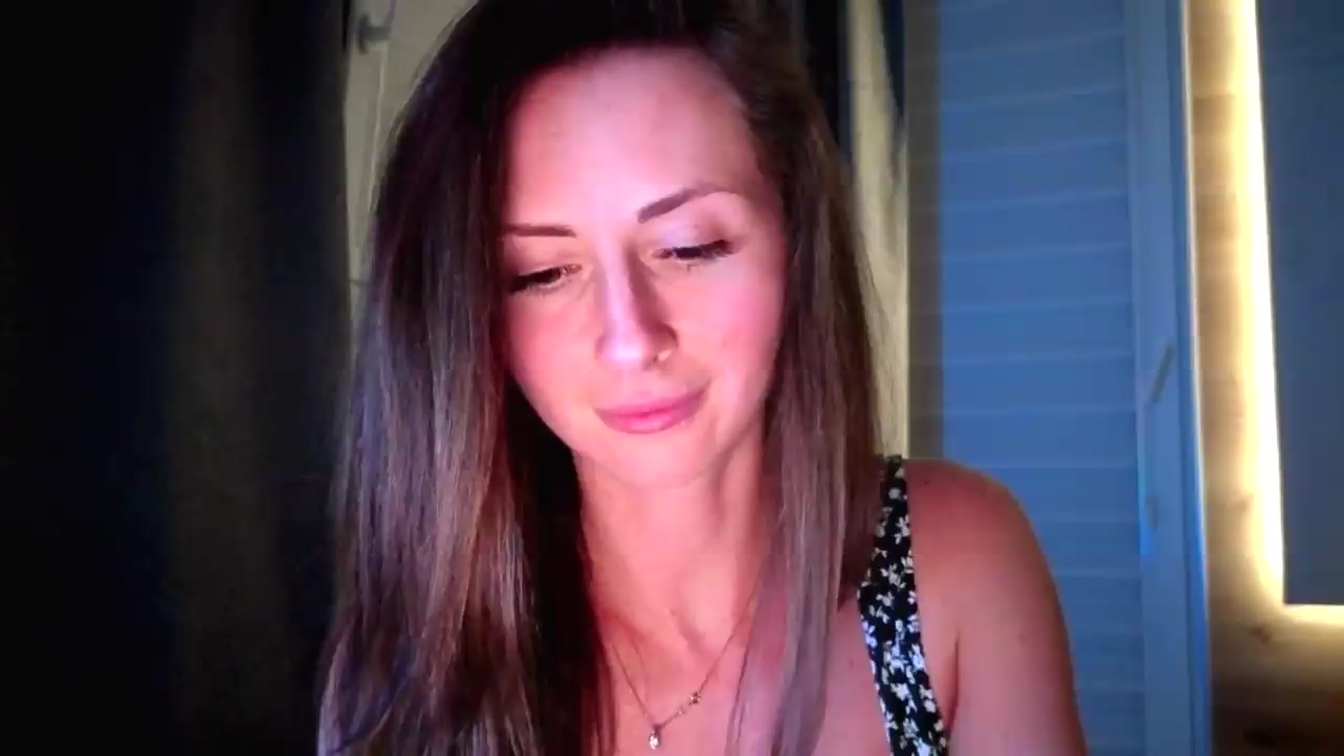 Gallery image thumbnail from Amber_Fry's myfreecams stream on, 07/09/2026, 23:47 image 10 of 20