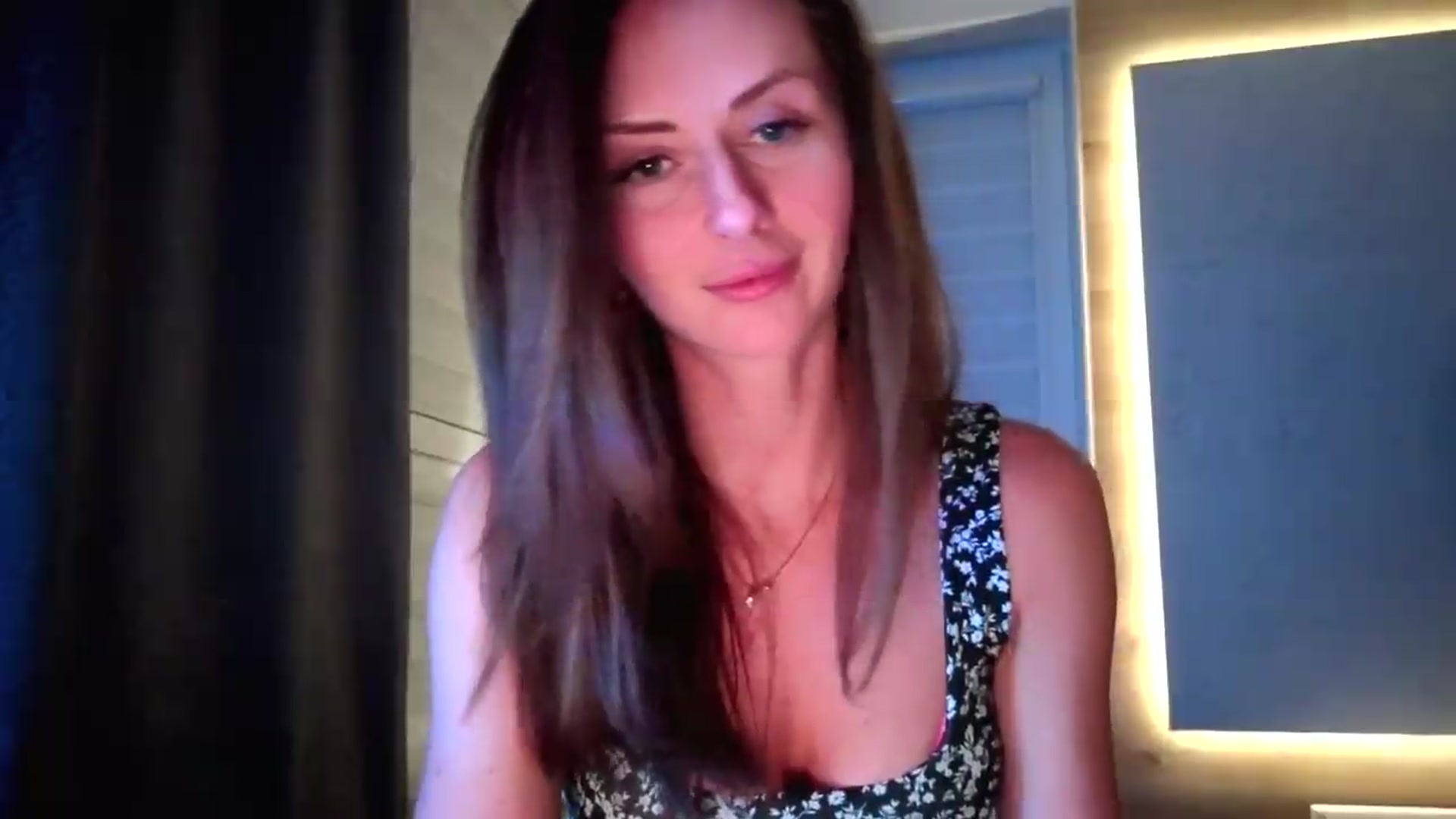 Gallery image thumbnail from Amber_Fry's myfreecams stream on, 07/09/2026, 23:47 image 17 of 20