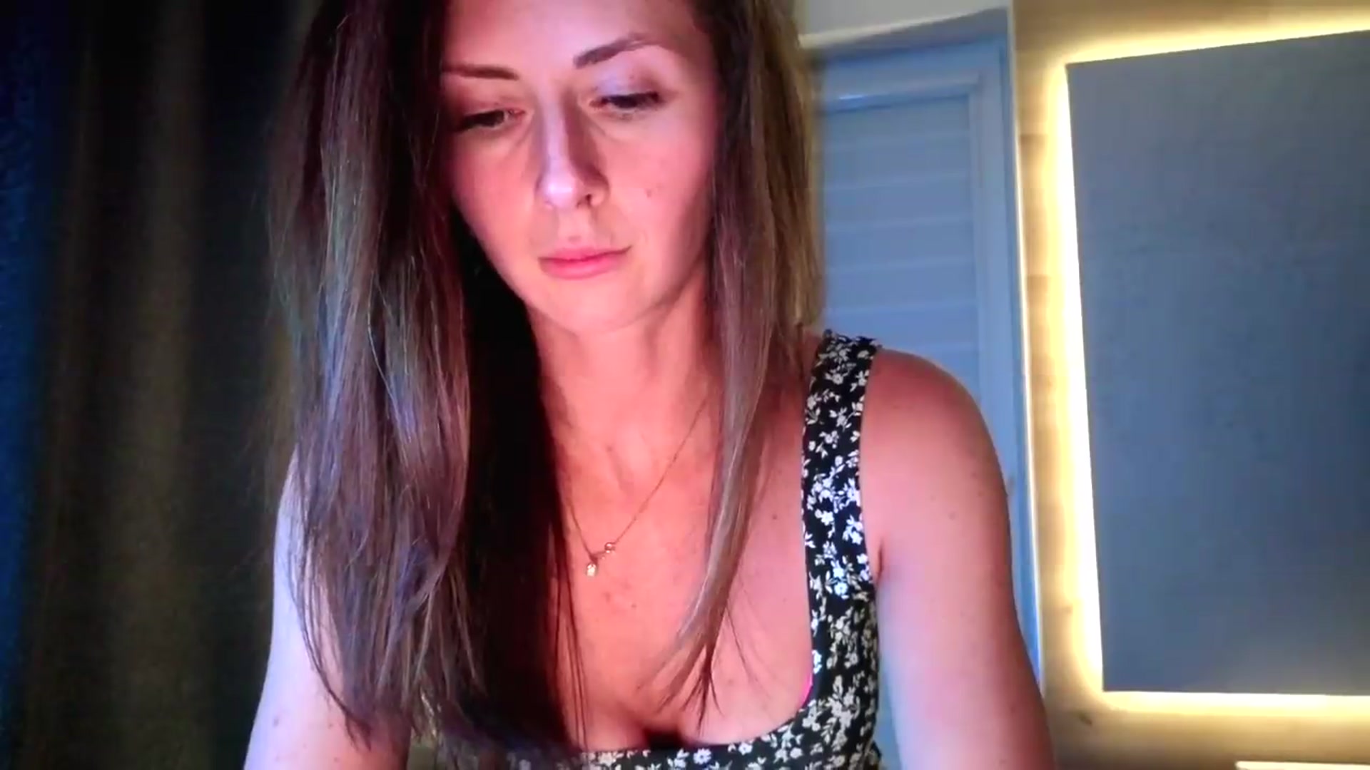 Gallery image thumbnail from Amber_Fry's myfreecams stream on, 07/09/2026, 23:47 image 15 of 20