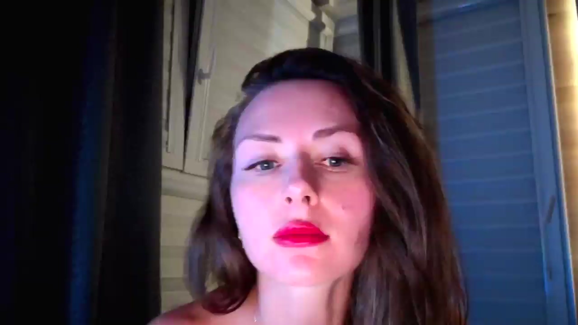 Gallery image thumbnail from Amber_Fry's myfreecams stream on, 07/10/2026, 21:53 image 12 of 20