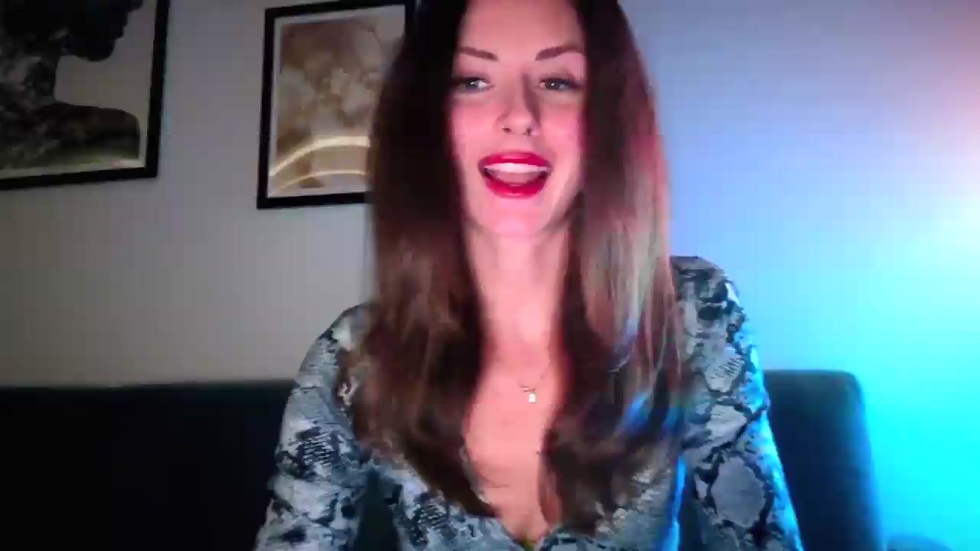 Gallery image thumbnail from Amber_Fry's myfreecams stream on, 07/10/2026, 21:53 image 3 of 20