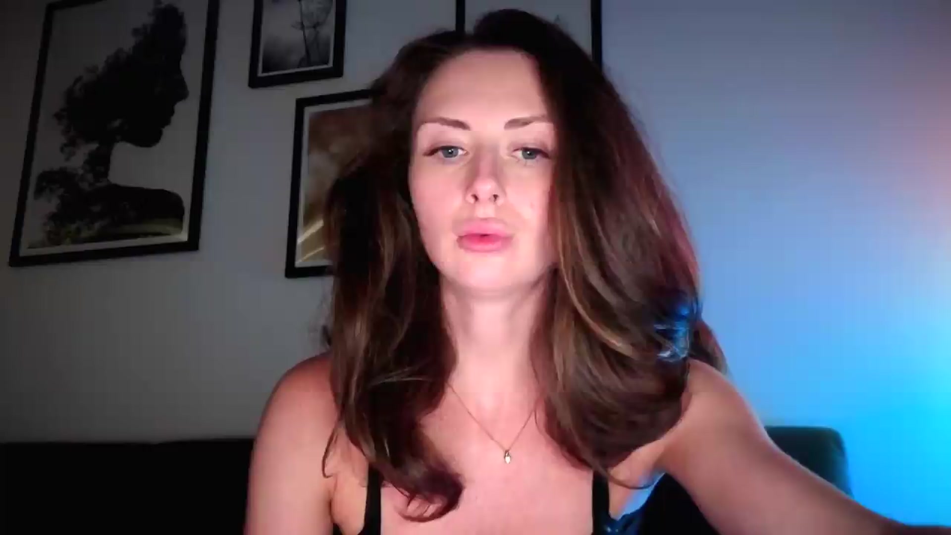 Gallery image thumbnail from Amber_Fry's myfreecams stream on, 07/11/2026, 20:41 image 1 of 20