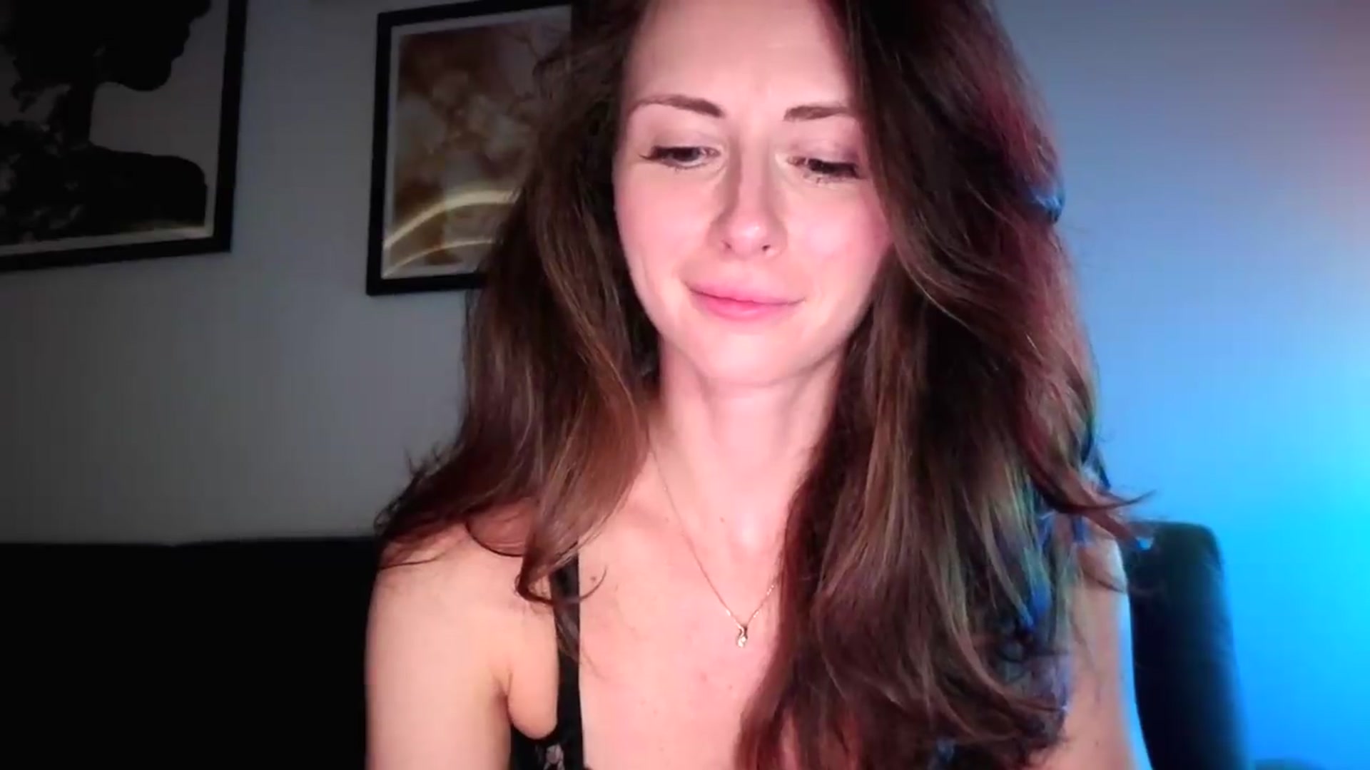 Gallery image thumbnail from Amber_Fry's myfreecams stream on, 07/11/2026, 22:44 image 8 of 20