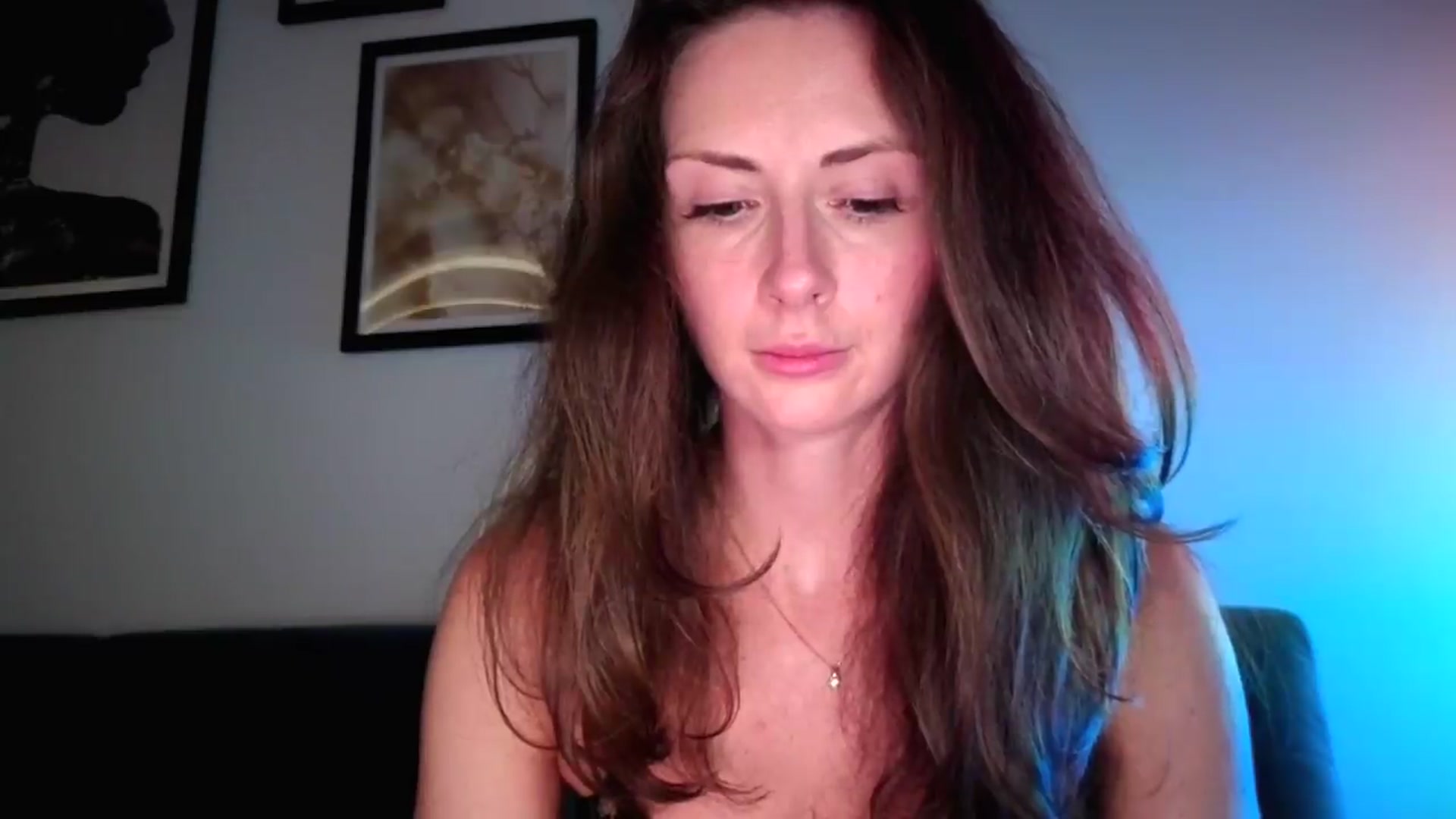 Gallery image thumbnail from Amber_Fry's myfreecams stream on, 07/11/2026, 22:44 image 18 of 20