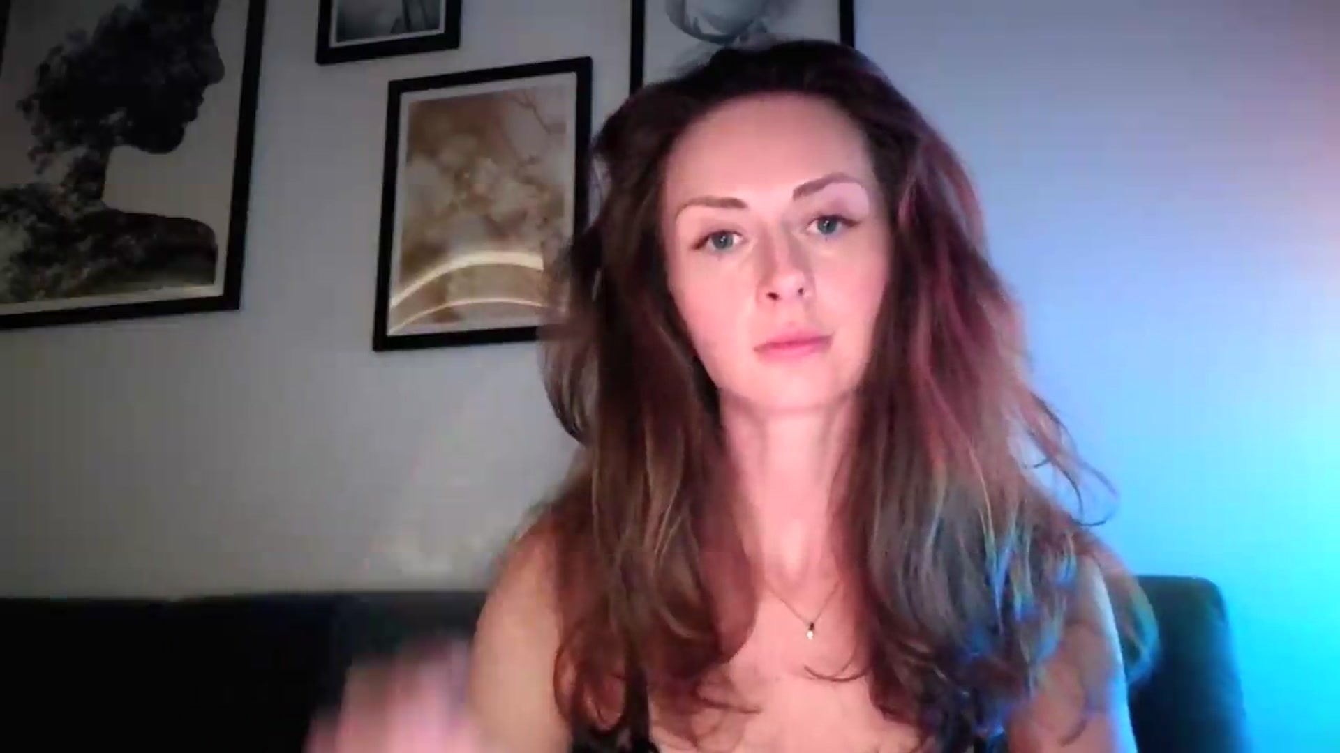 Gallery image thumbnail from Amber_Fry's myfreecams stream on, 07/11/2026, 22:44 image 17 of 20