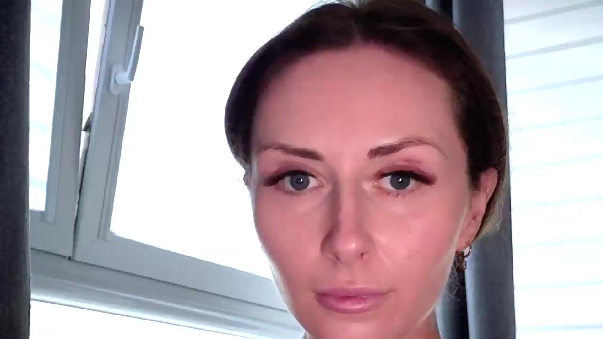 Gallery image thumbnail from Amber_Fry's myfreecams stream on, 07/14/2026, 16:53 image 7 of 20