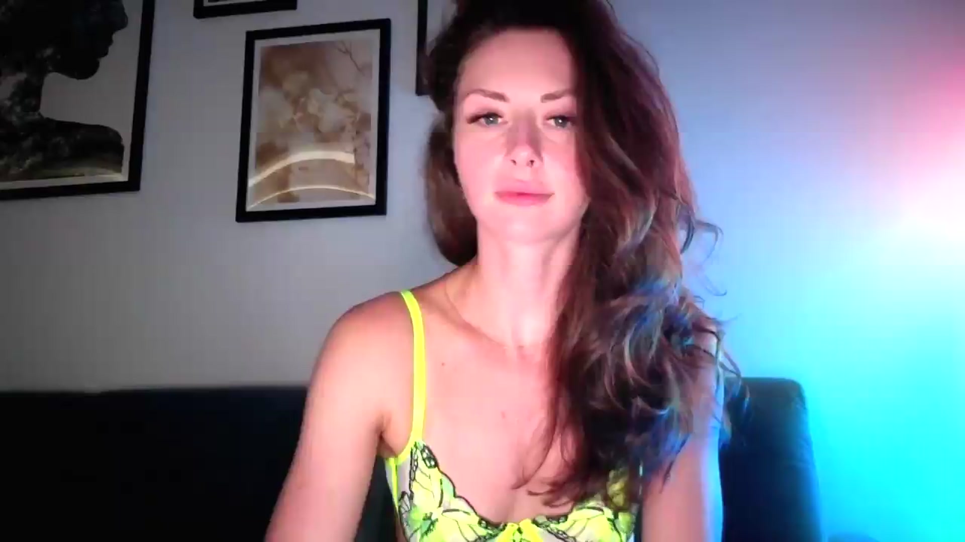 Gallery image thumbnail from Amber_Fry's myfreecams stream on, 07/15/2026, 21:59 image 17 of 20