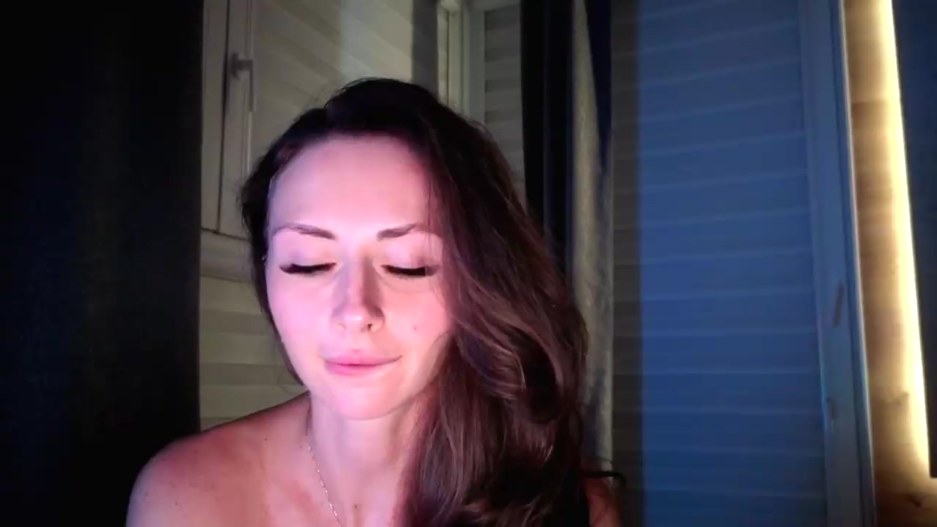 Gallery image thumbnail from Amber_Fry's myfreecams stream on, 07/16/2026, 24:14 image 20 of 20