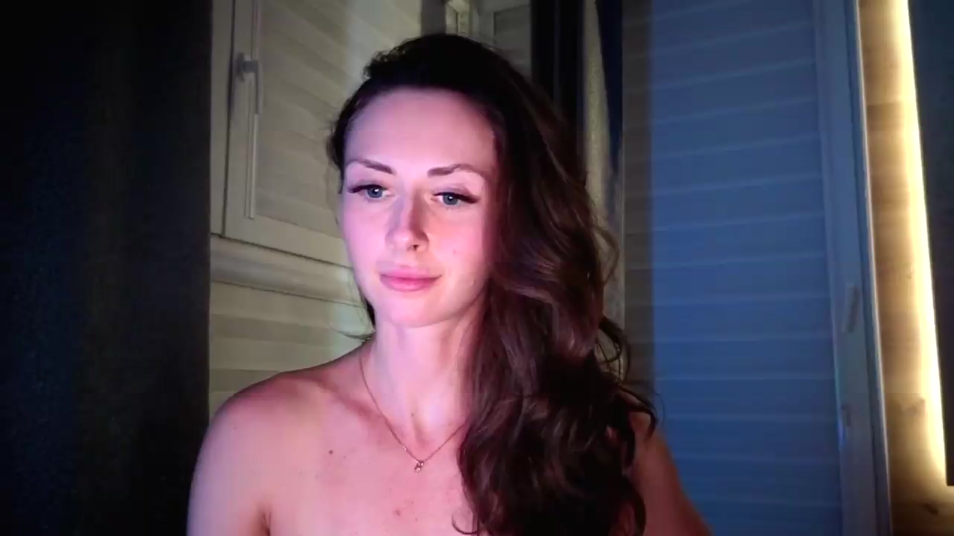 Gallery image thumbnail from Amber_Fry's myfreecams stream on, 07/16/2026, 24:14 image 17 of 20