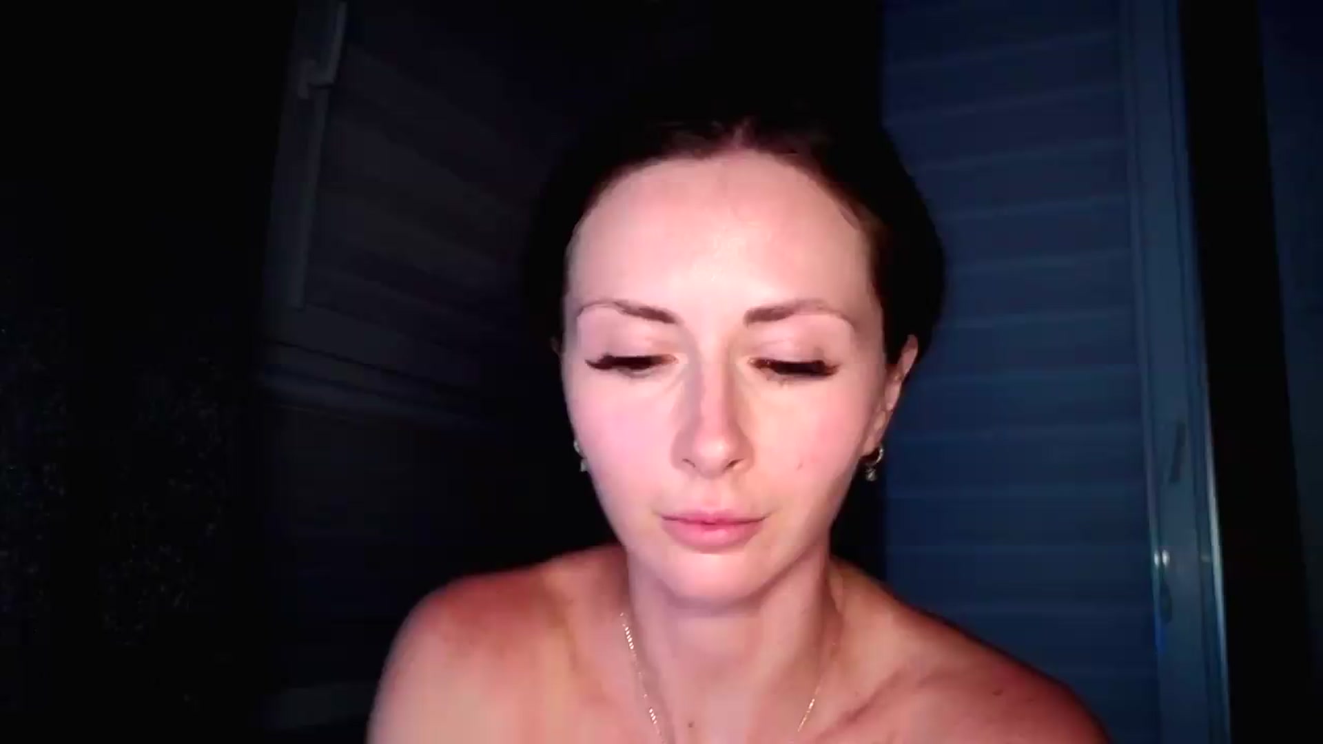 Gallery image thumbnail from Amber_Fry's myfreecams stream on, 07/17/2026, 24:35 image 1 of 20