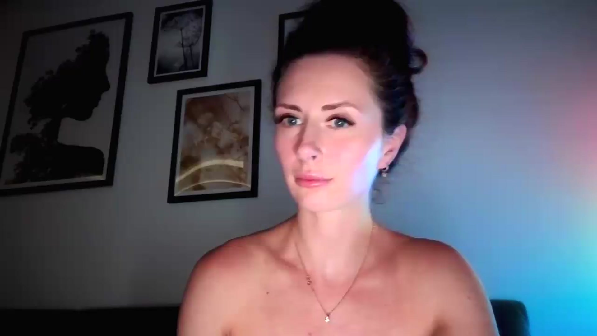 Gallery image thumbnail from Amber_Fry's myfreecams stream on, 07/18/2026, 21:02 image 2 of 20