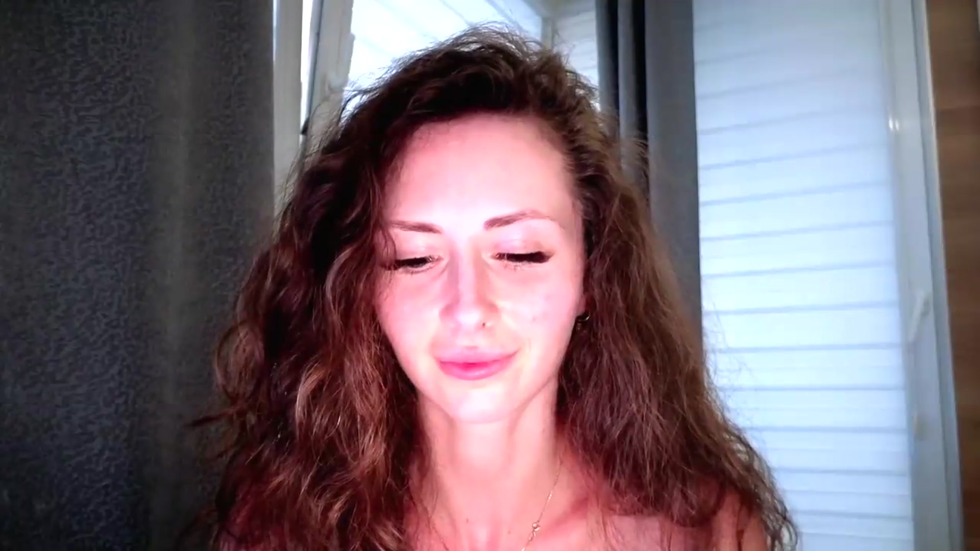 Gallery image thumbnail from Amber_Fry's myfreecams stream on, 07/19/2026, 17:51 image 10 of 20