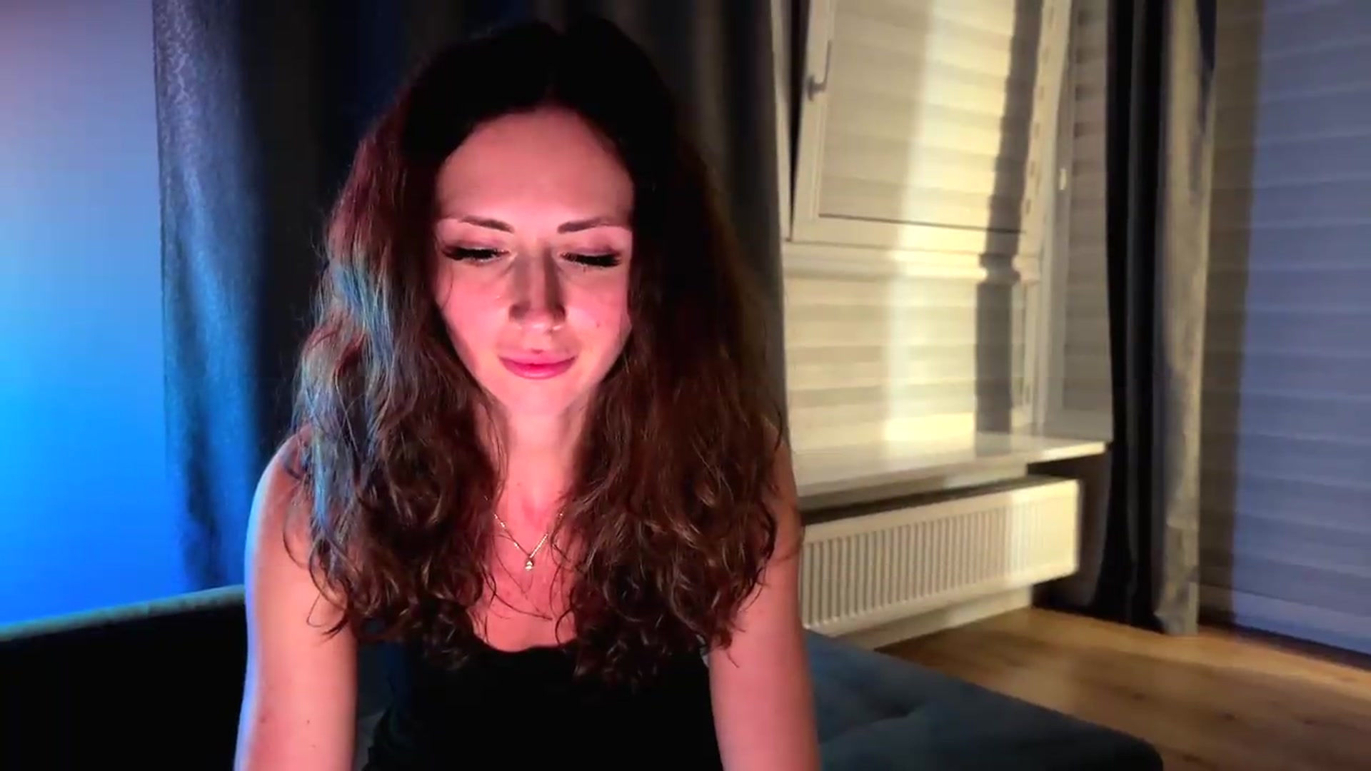Gallery image thumbnail from Amber_Fry's myfreecams stream on, 07/20/2026, 21:59 image 13 of 20