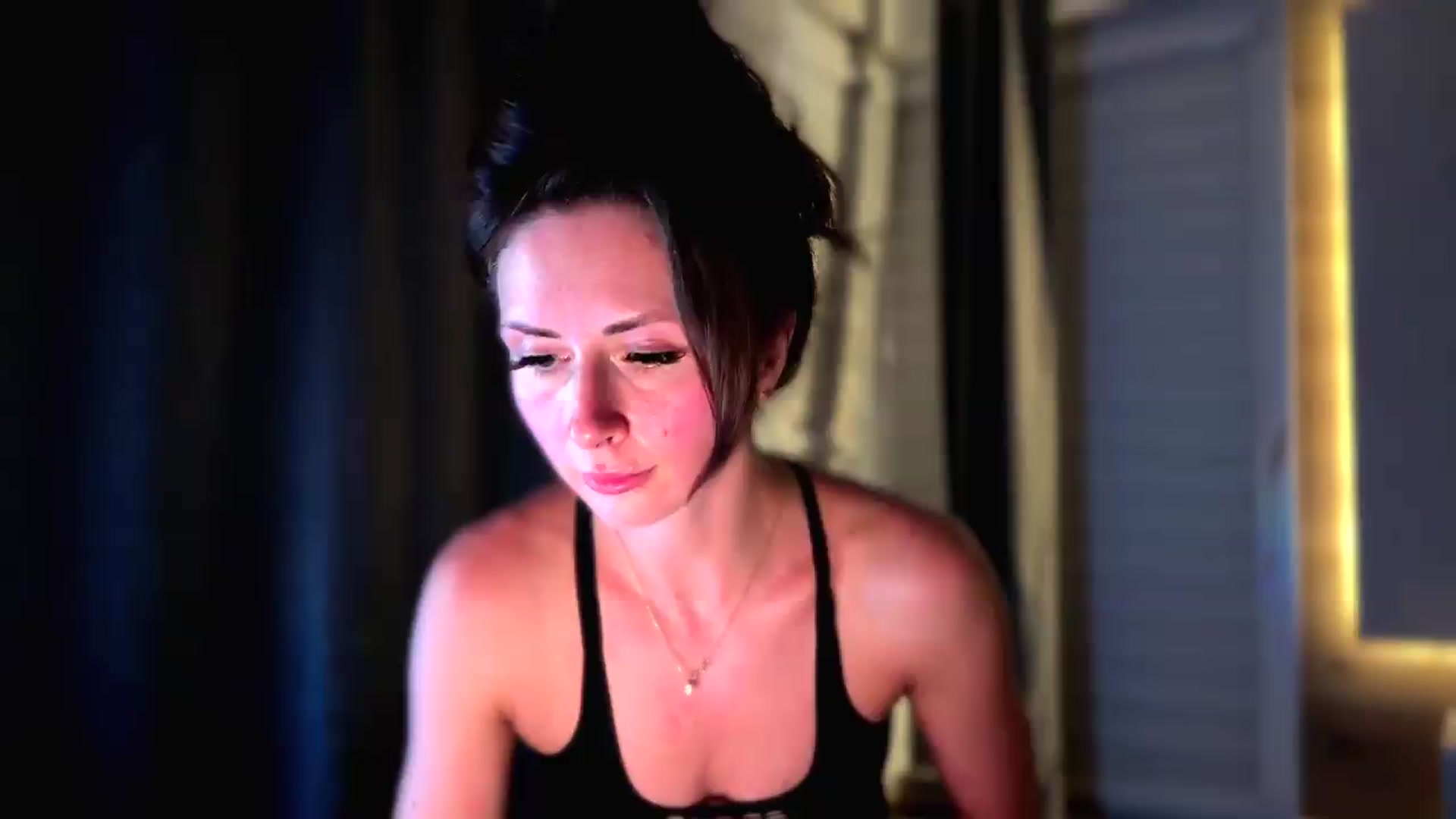 Gallery image thumbnail from Amber_Fry's myfreecams stream on, 07/30/2026, 20:48 image 20 of 20