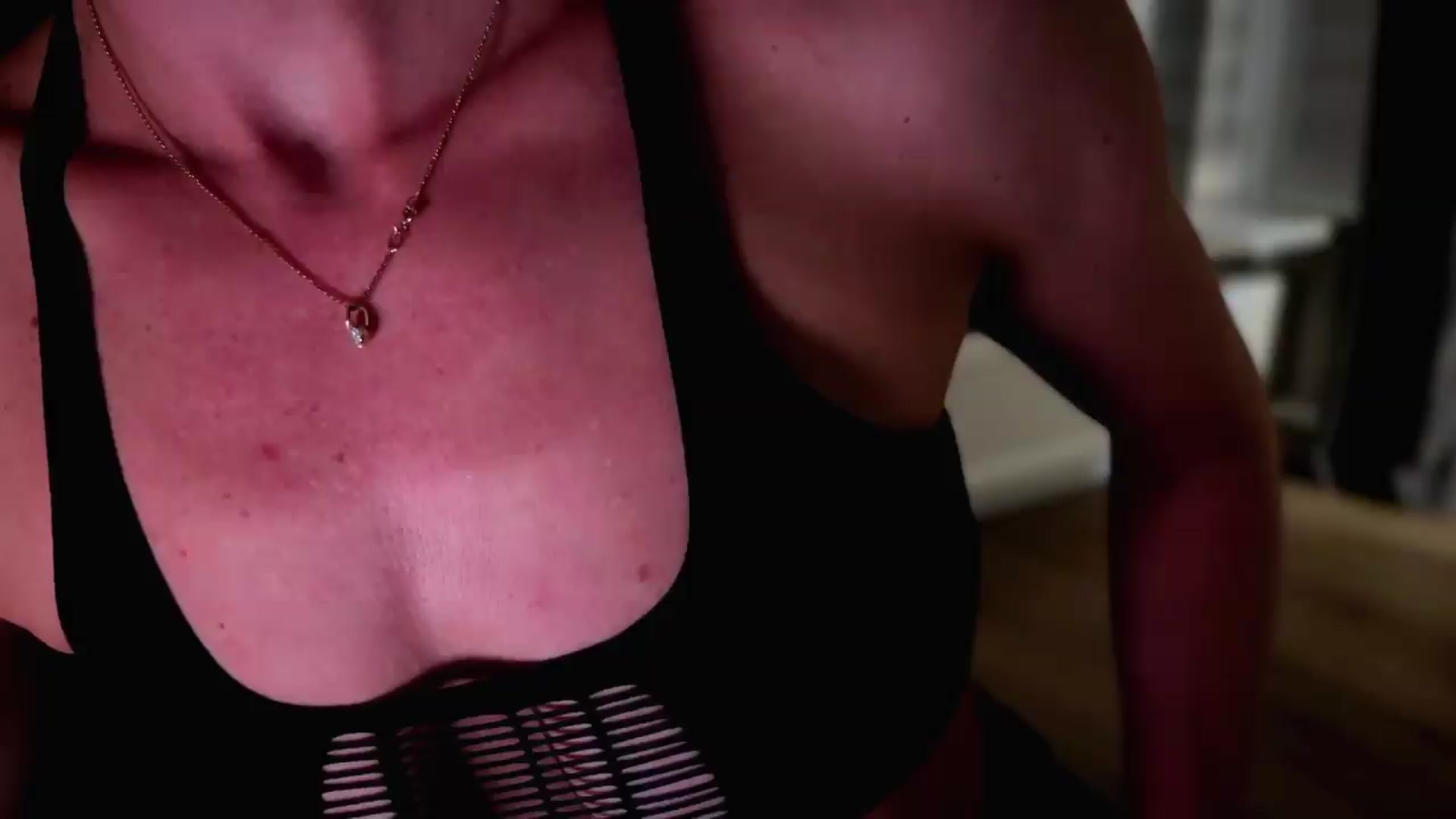 Gallery image thumbnail from Amber_Fry's myfreecams stream on, 07/30/2026, 22:23 image 16 of 20