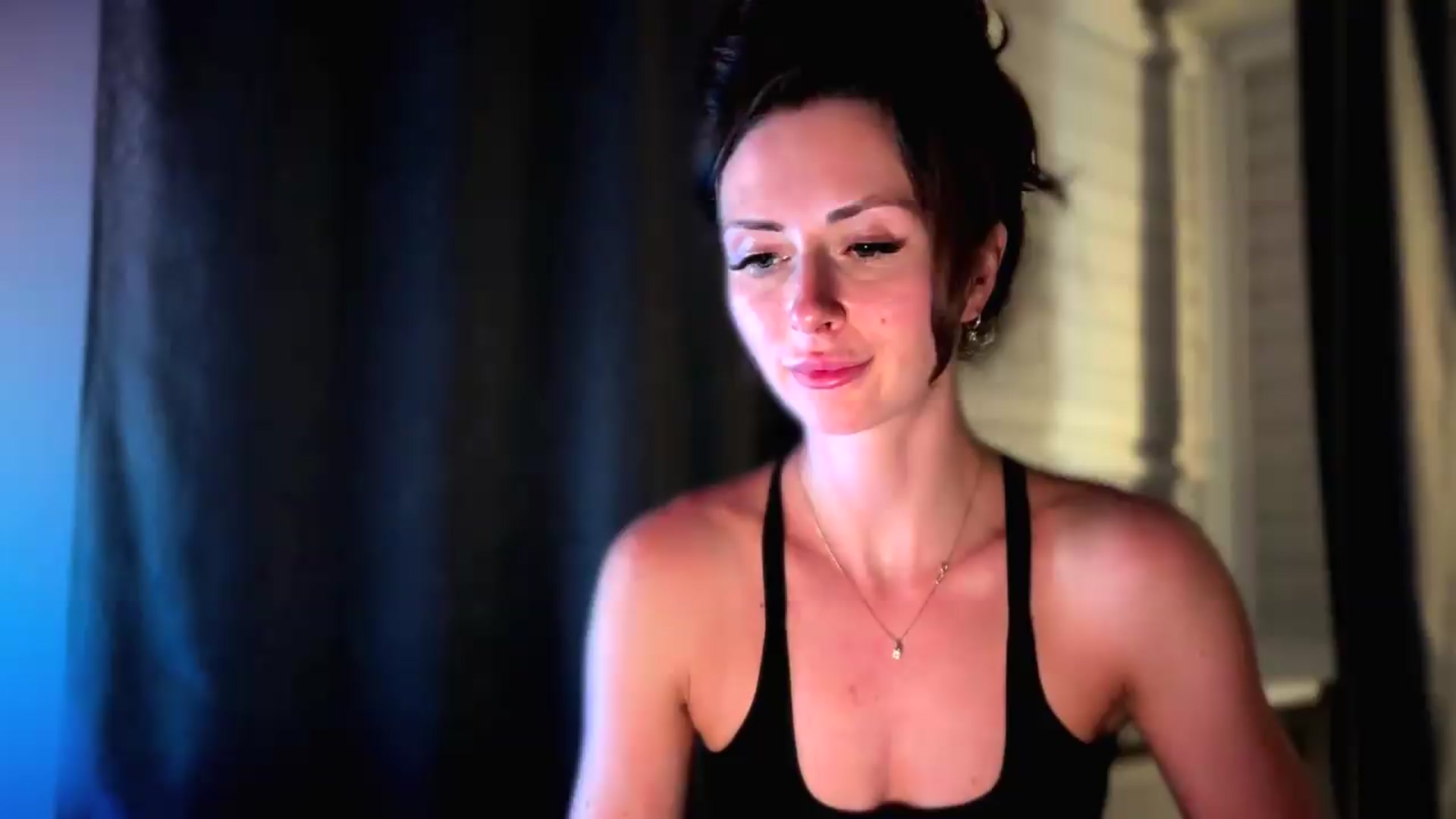 Gallery image thumbnail from Amber_Fry's myfreecams stream on, 07/30/2026, 22:53 image 18 of 20
