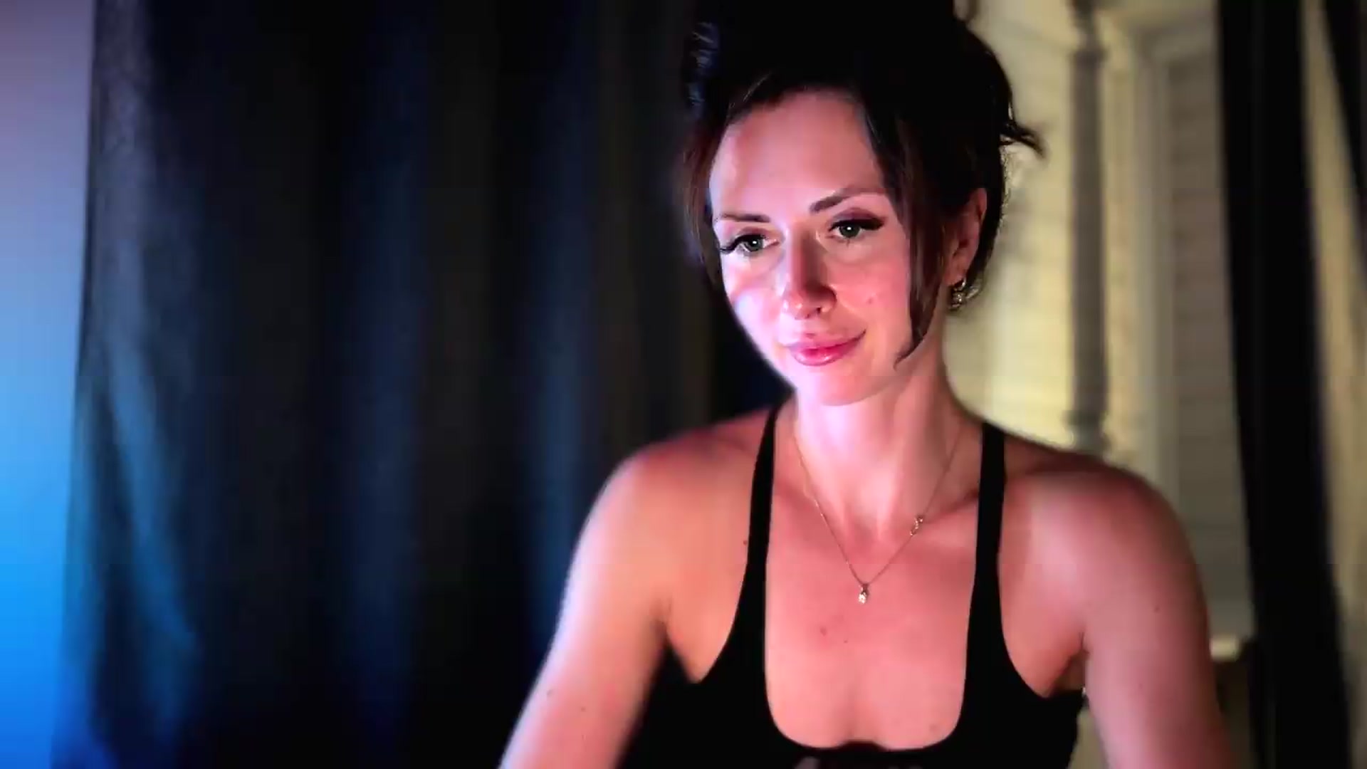 Gallery image thumbnail from Amber_Fry's myfreecams stream on, 07/30/2026, 22:53 image 13 of 20