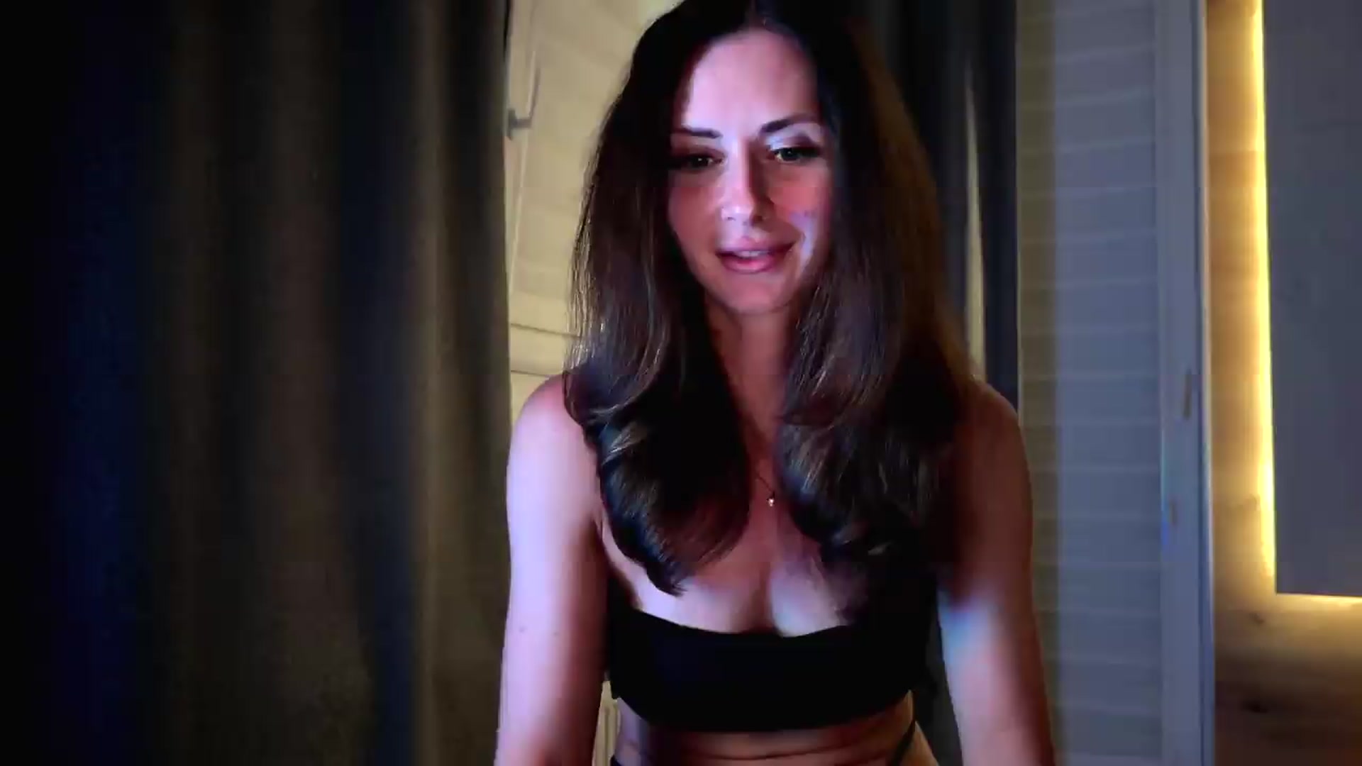 Gallery image thumbnail from Amber_Fry's myfreecams stream on, 08/03/2026, 24:47 image 19 of 20