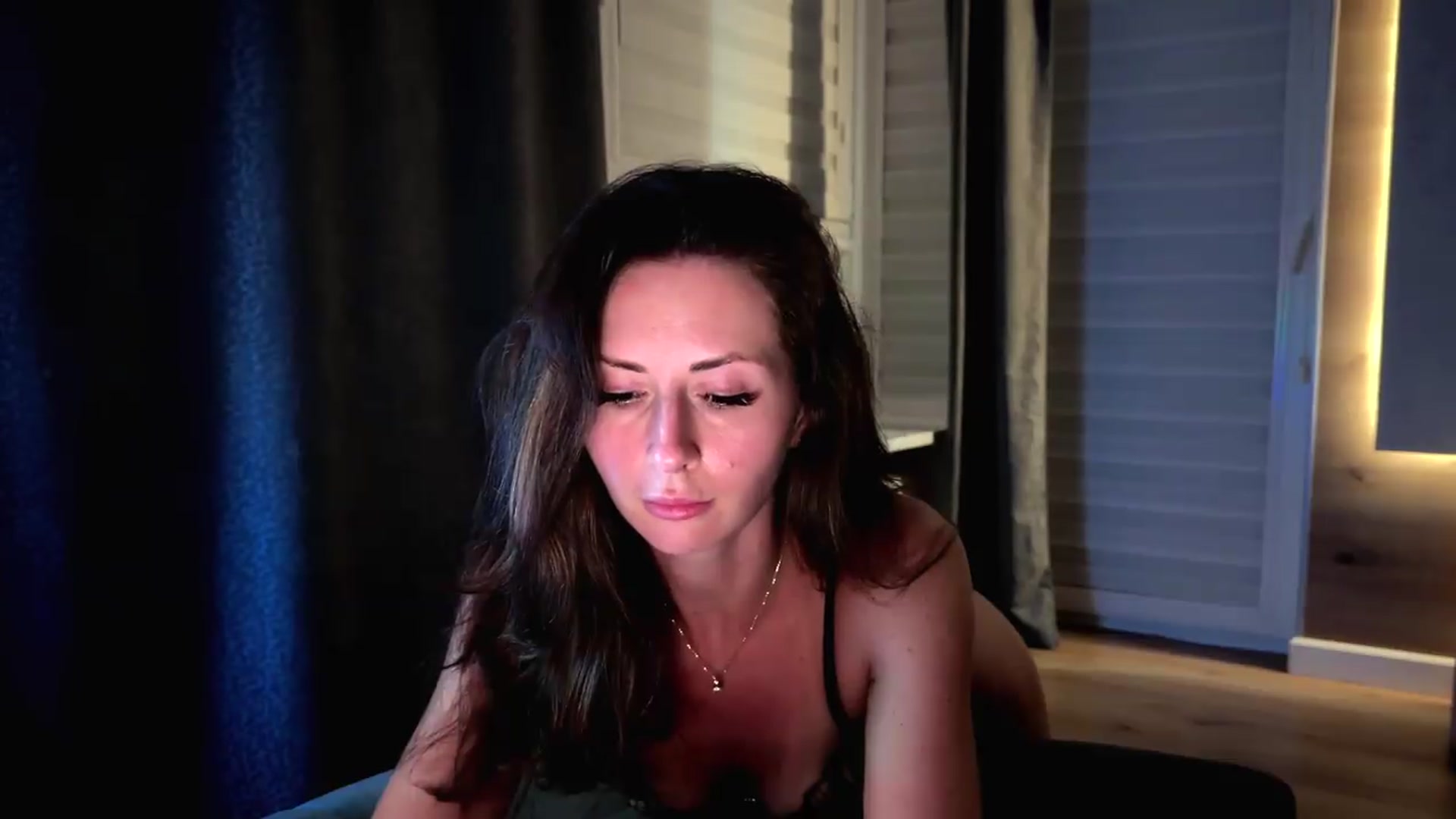 Gallery image thumbnail from Amber_Fry's myfreecams stream on, 08/03/2026, 22:36 image 9 of 20