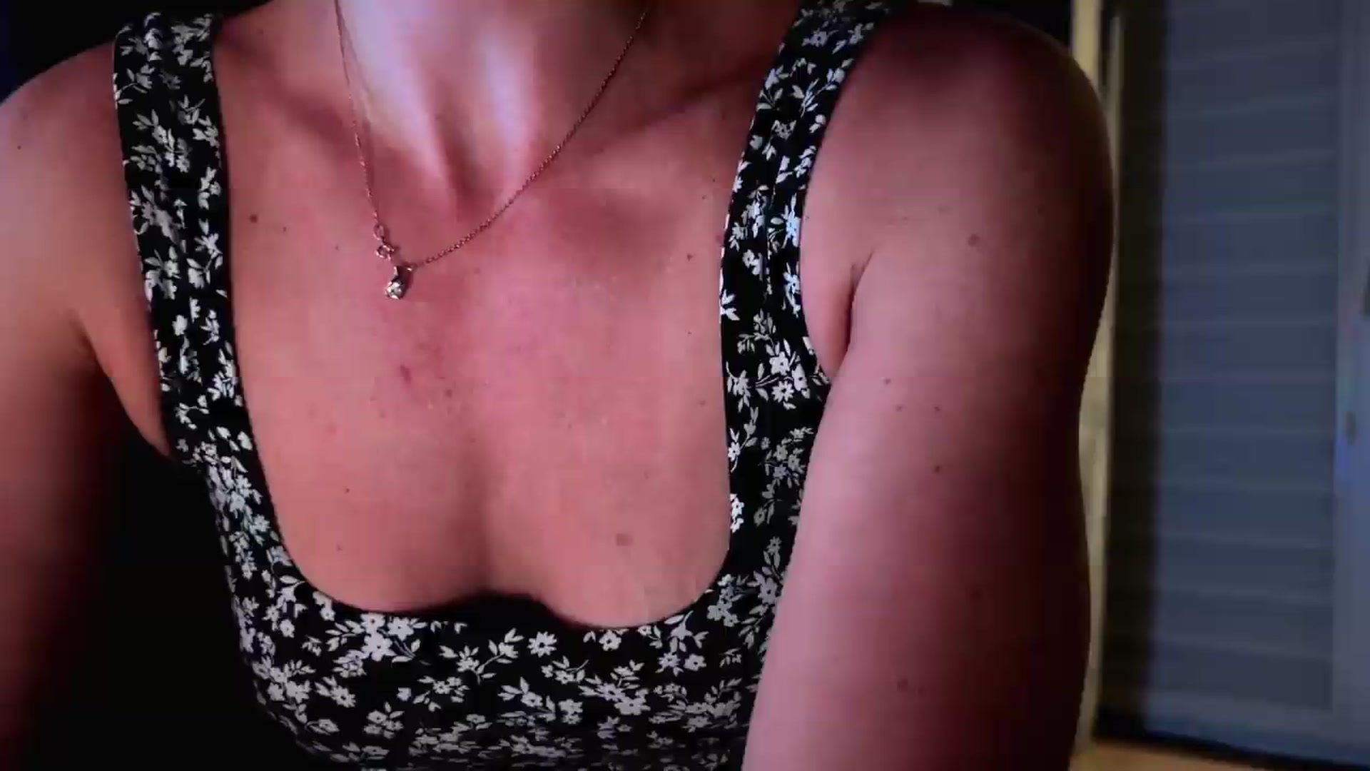Gallery image thumbnail from Amber_Fry's myfreecams stream on, 08/04/2026, 23:05 image 10 of 20