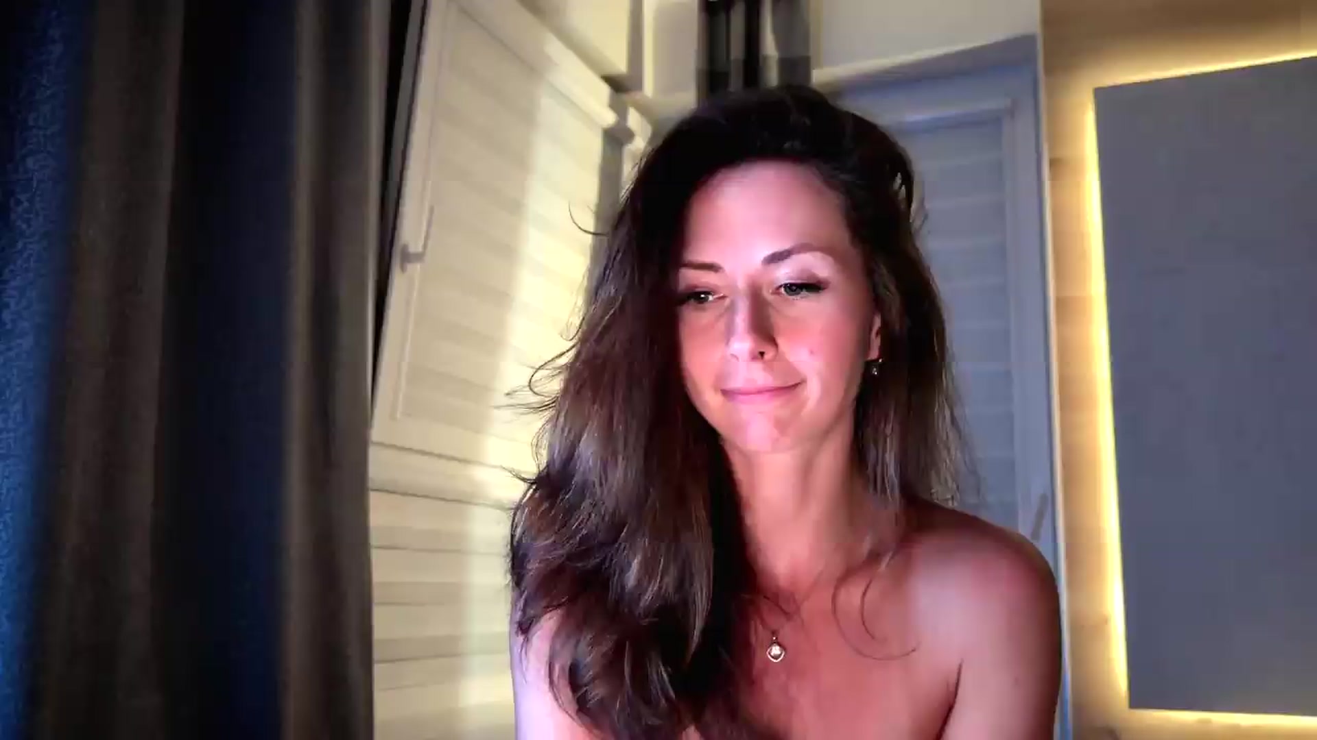 Gallery image thumbnail from Amber_Fry's myfreecams stream on, 08/09/2026, 01:35 image 16 of 20