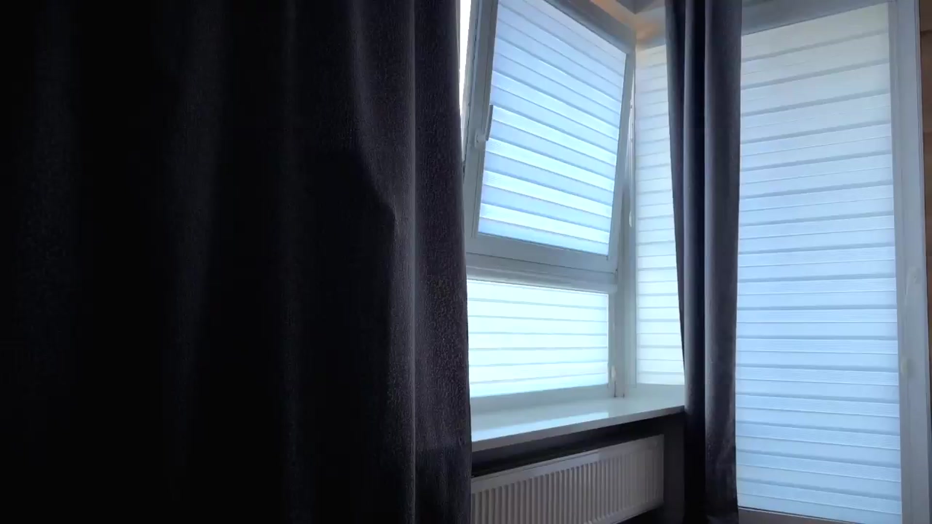 Gallery image thumbnail from Amber_Fry's myfreecams stream on, 08/14/2026, 14:46 image 12 of 20