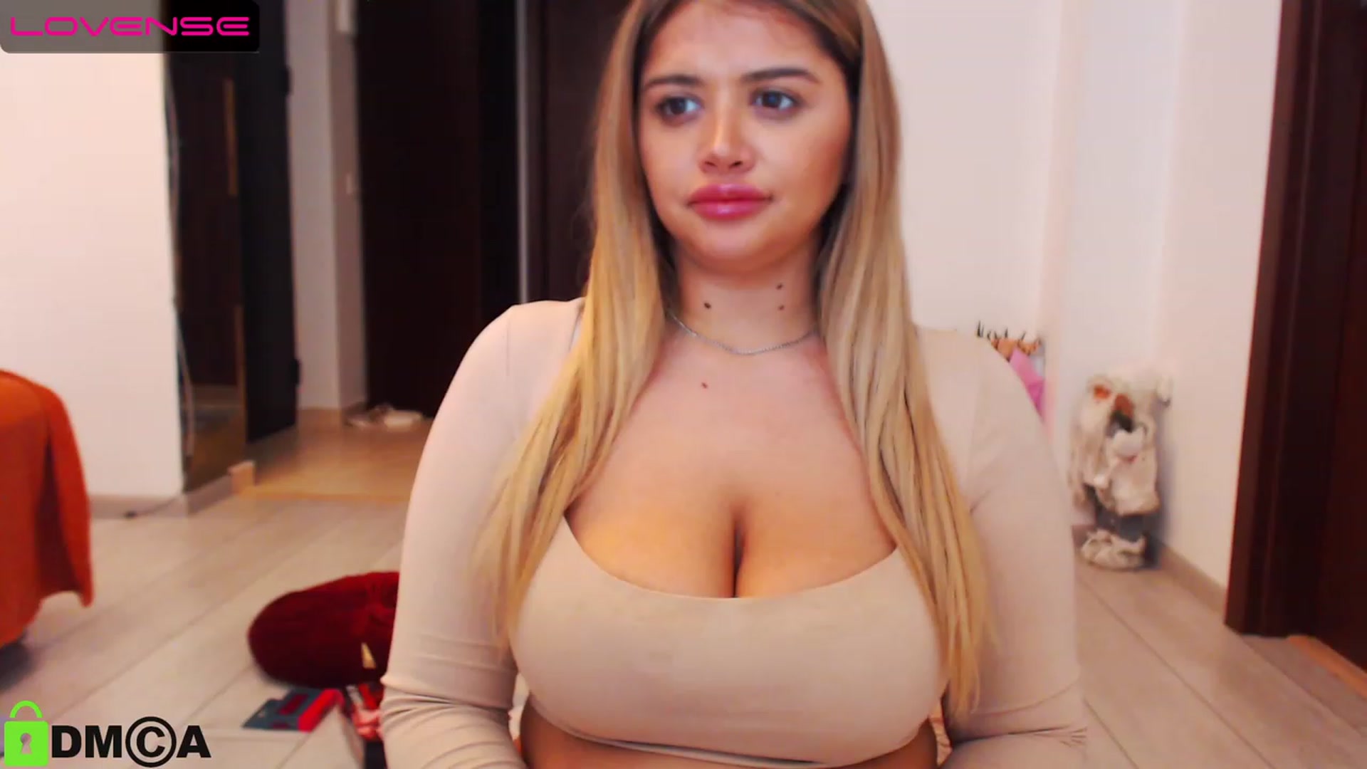 Gallery image thumbnail from Amber_Xs's myfreecams stream on, 06/05/2023, 24:01 image 8 of 20