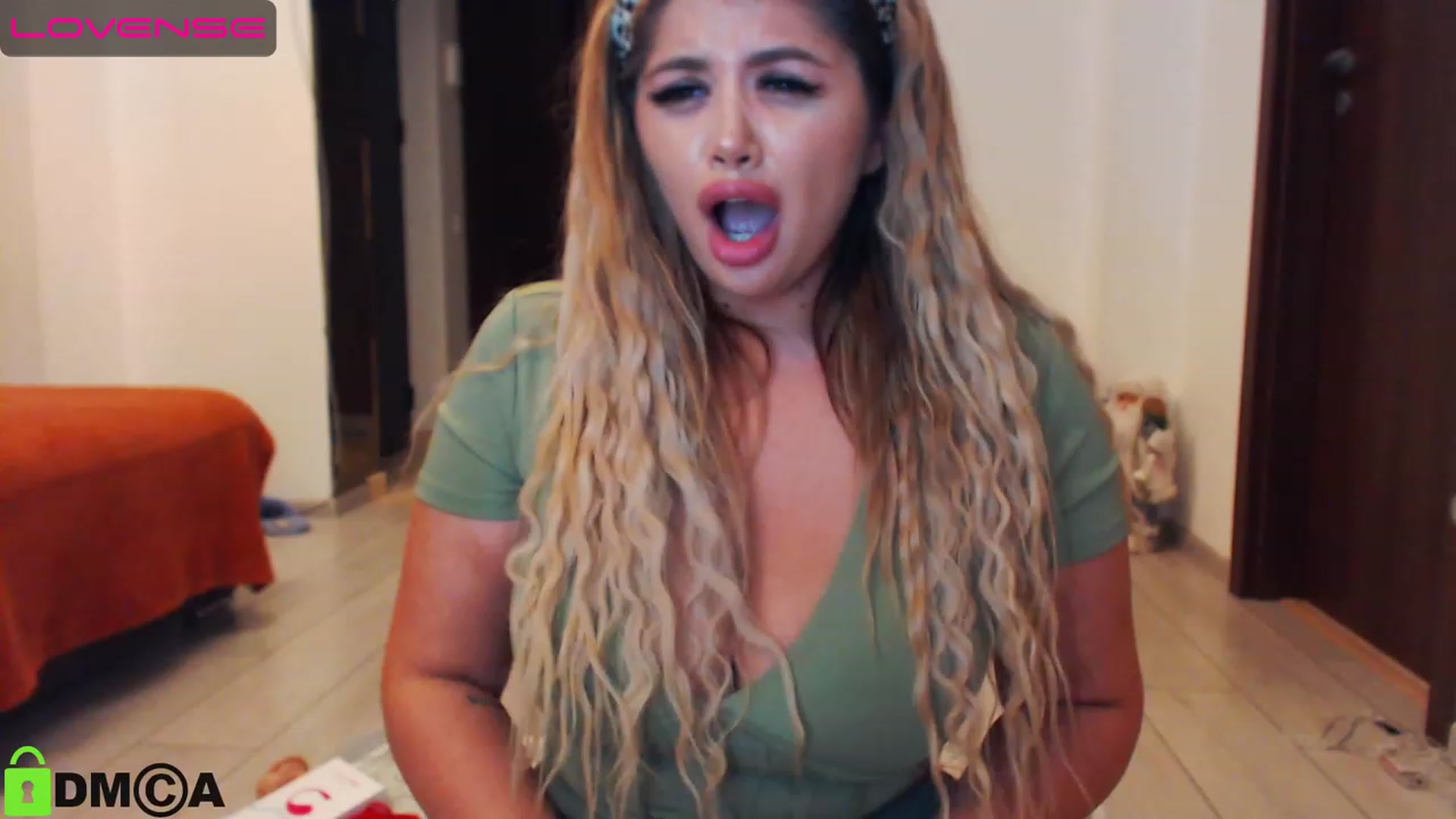 Gallery image thumbnail from Amber_Xs's myfreecams stream on, 07/09/2023, 24:32 image 14 of 20