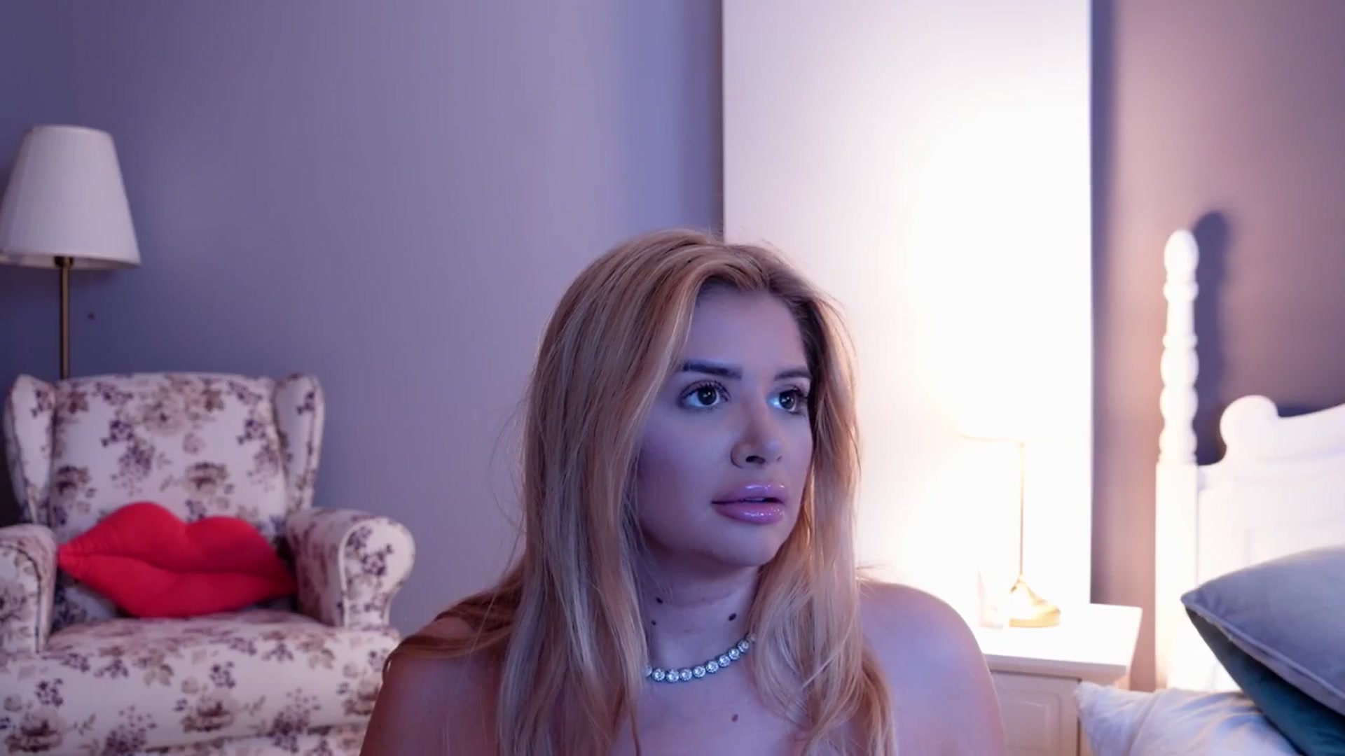Gallery image thumbnail from Amber_Xs's myfreecams stream on, 11/11/2024, 13:16 image 9 of 20