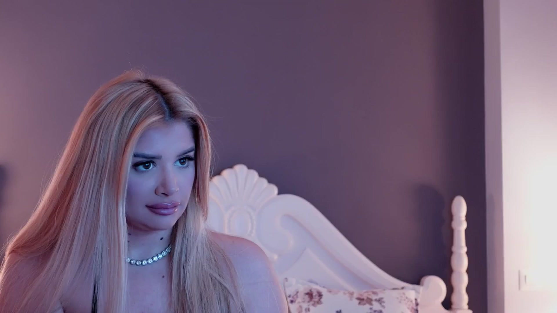 Gallery image thumbnail from Amber_Xs's myfreecams stream on, 11/14/2024, 10:35 image 16 of 20