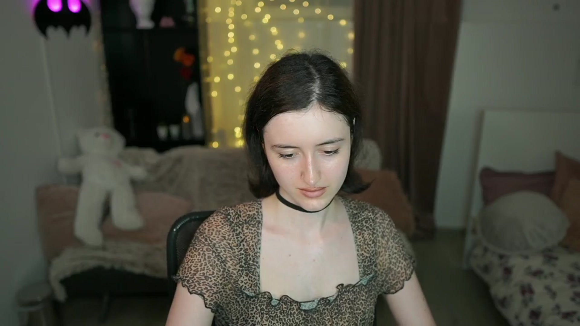 Gallery image thumbnail from Amber__Love18's myfreecams stream on, 06/28/2024, 13:03 image 7 of 20