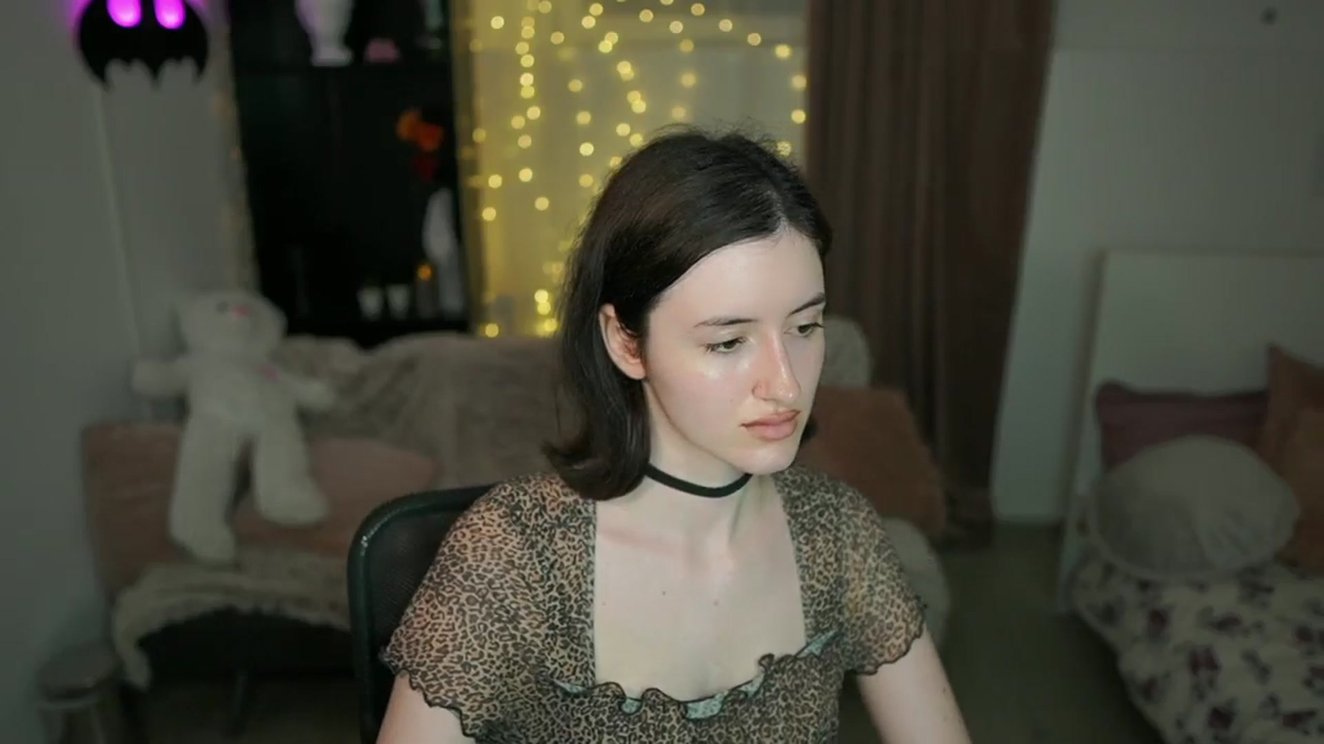 Gallery image thumbnail from Amber__Love18's myfreecams stream on, 06/28/2024, 13:03 image 9 of 20