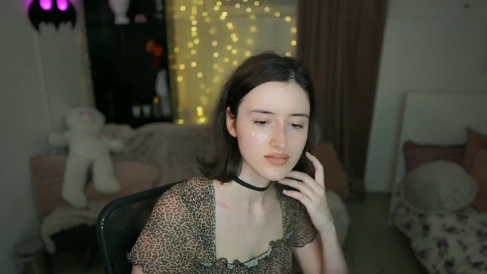Gallery image thumbnail from Amber__Love18's myfreecams stream on, 06/28/2024, 13:03 image 5 of 20