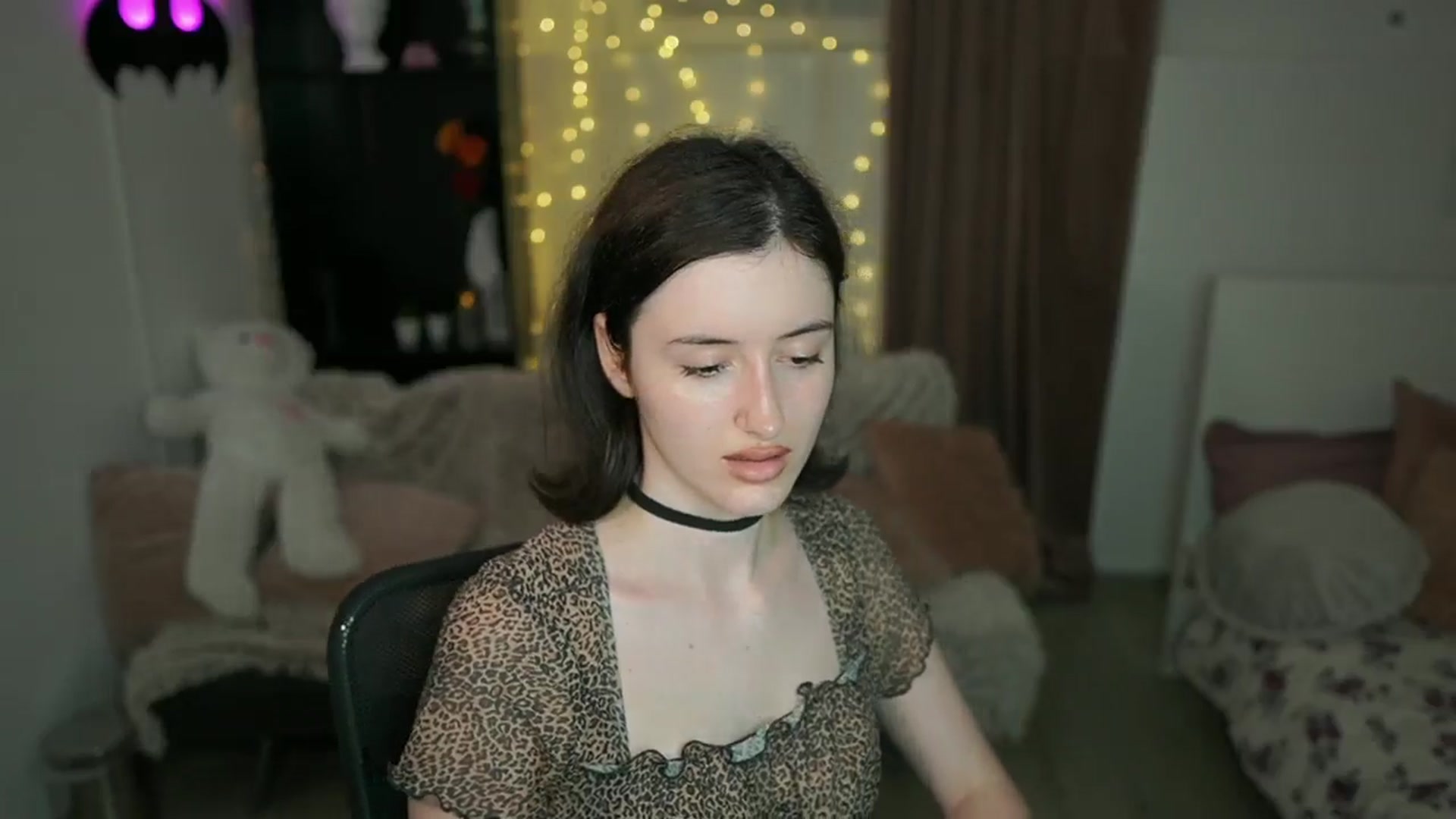 Gallery image thumbnail from Amber__Love18's myfreecams stream on, 06/28/2024, 13:03 image 8 of 20