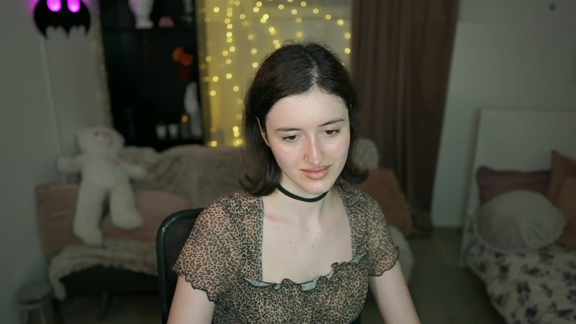 Gallery image thumbnail from Amber__Love18's myfreecams stream on, 06/28/2024, 13:03 image 14 of 20