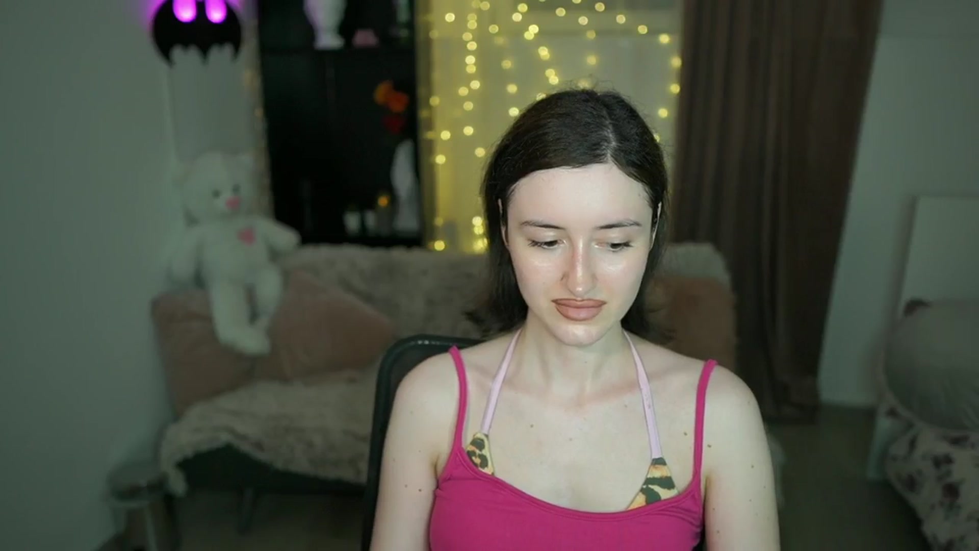 Gallery image thumbnail from Amber__Love18's myfreecams stream on, 06/30/2024, 16:42 image 5 of 20