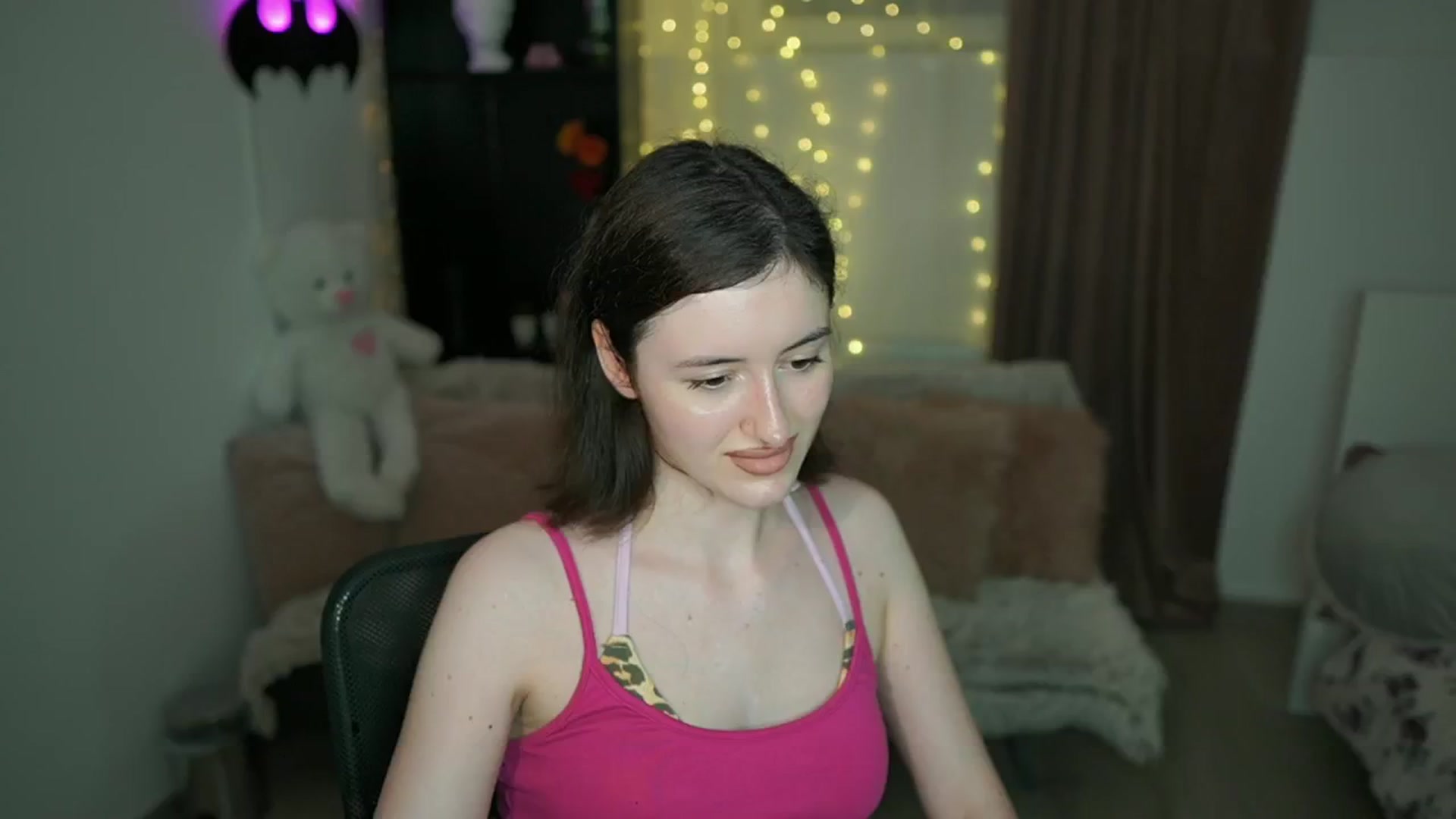 Gallery image thumbnail from Amber__Love18's myfreecams stream on, 06/30/2024, 16:42 image 1 of 20