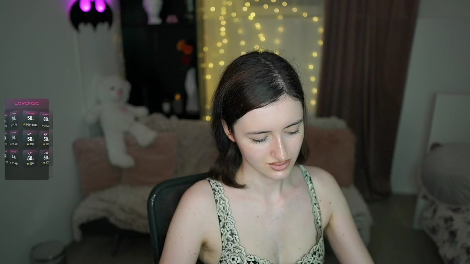 Gallery image thumbnail from Amber__Love18's myfreecams stream on, 07/01/2024, 10:54 image 12 of 20