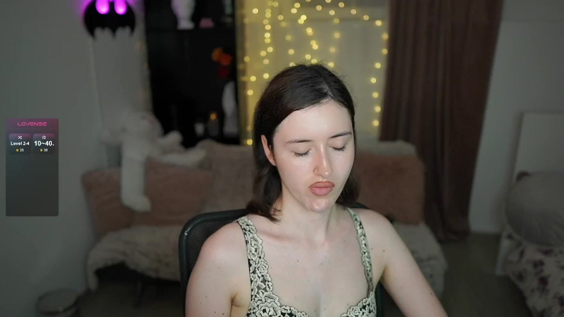 Gallery image thumbnail from Amber__Love18's myfreecams stream on, 07/01/2024, 13:00 image 3 of 20