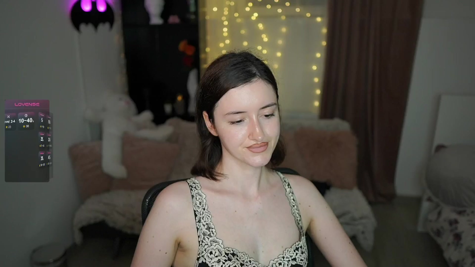 Gallery image thumbnail from Amber__Love18's myfreecams stream on, 07/01/2024, 13:00 image 4 of 20