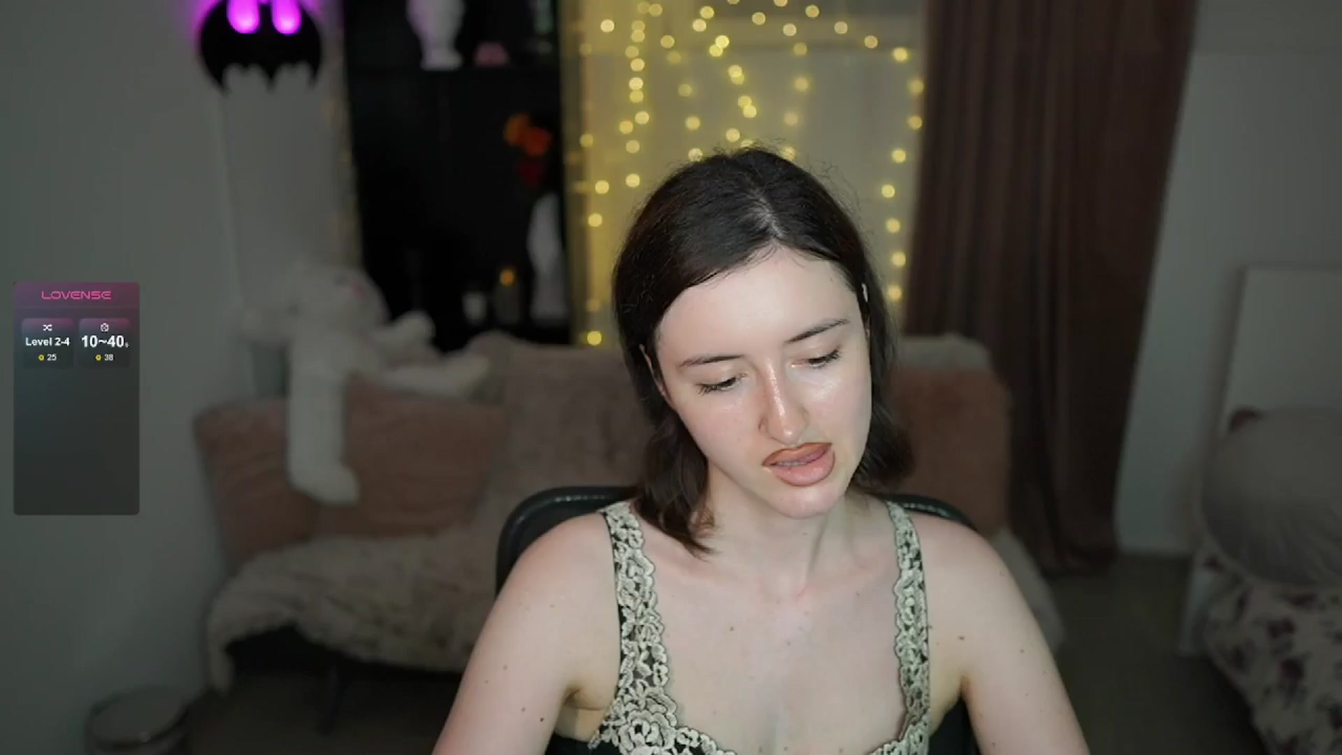 Gallery image thumbnail from Amber__Love18's myfreecams stream on, 07/01/2024, 13:00 image 2 of 20