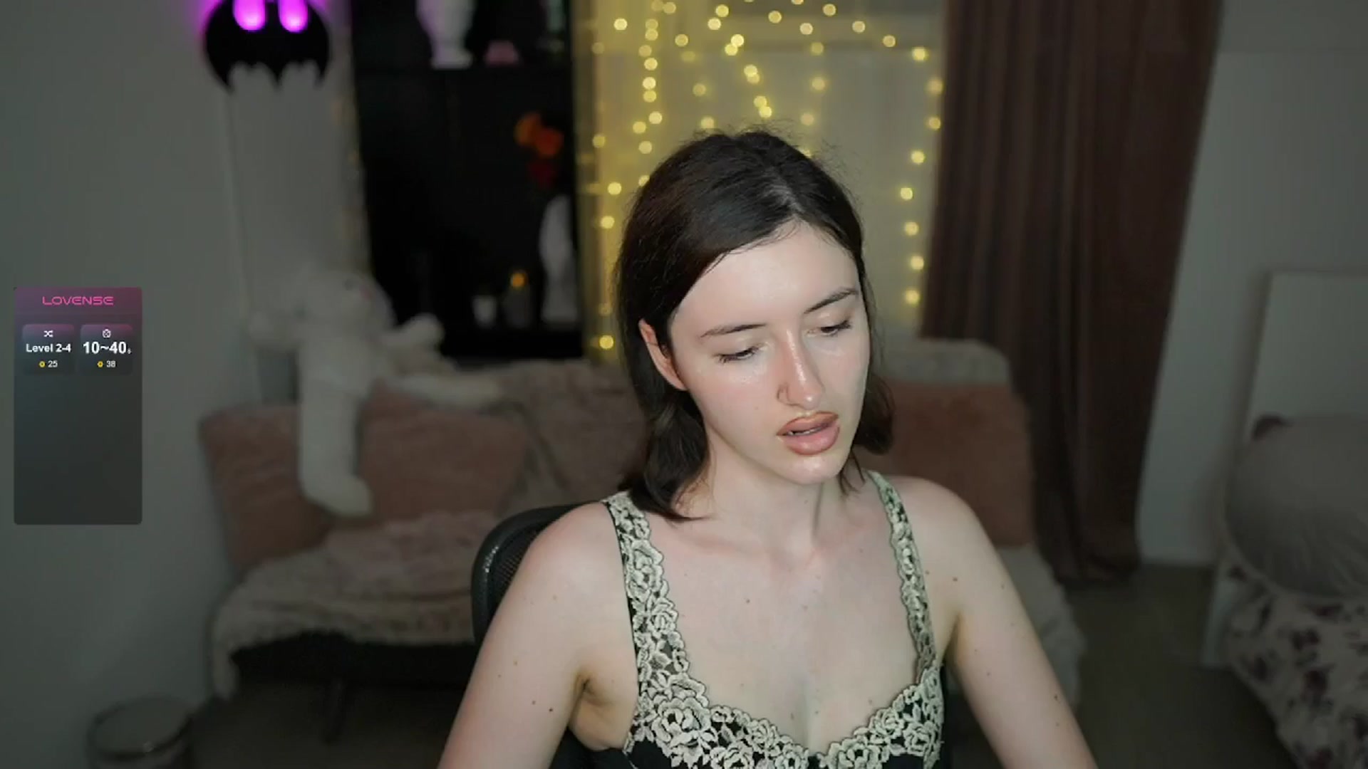 Gallery image thumbnail from Amber__Love18's myfreecams stream on, 07/01/2024, 13:00 image 19 of 20