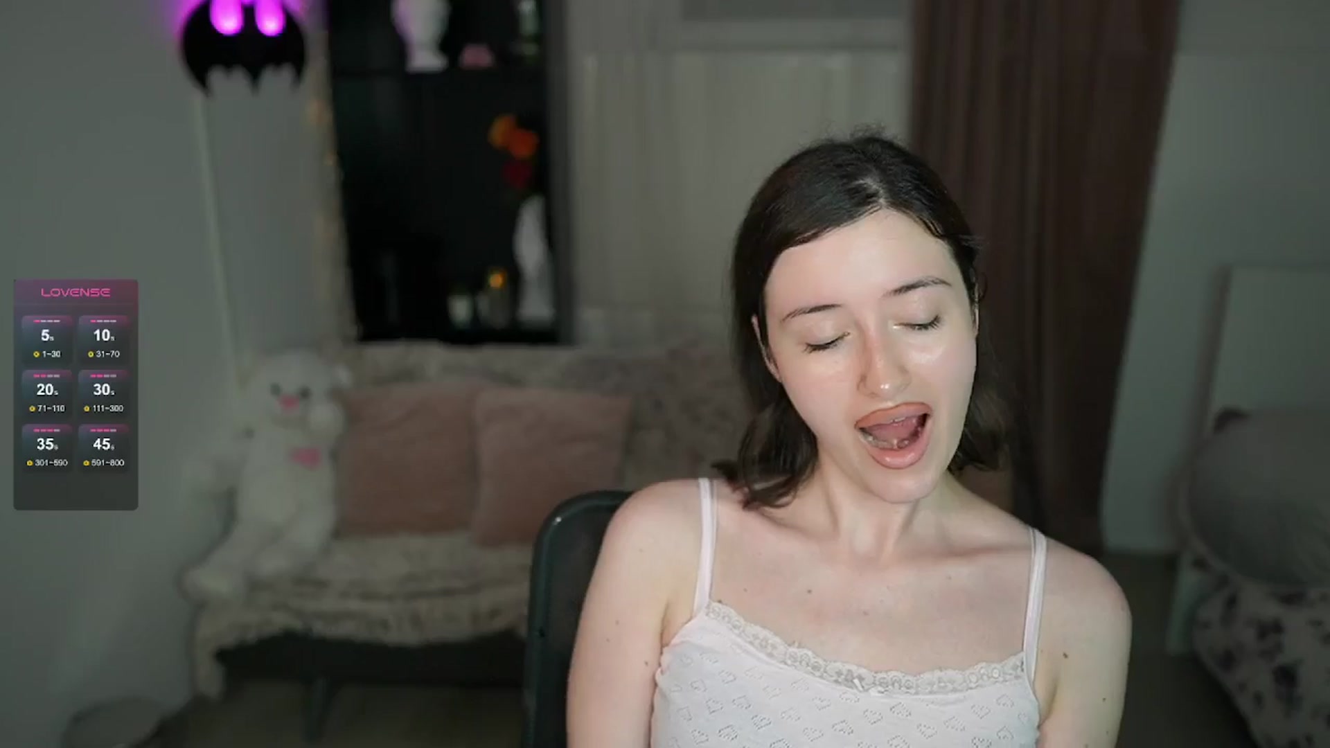 Gallery image thumbnail from Amber__Love18's myfreecams stream on, 07/02/2024, 08:34 image 18 of 20