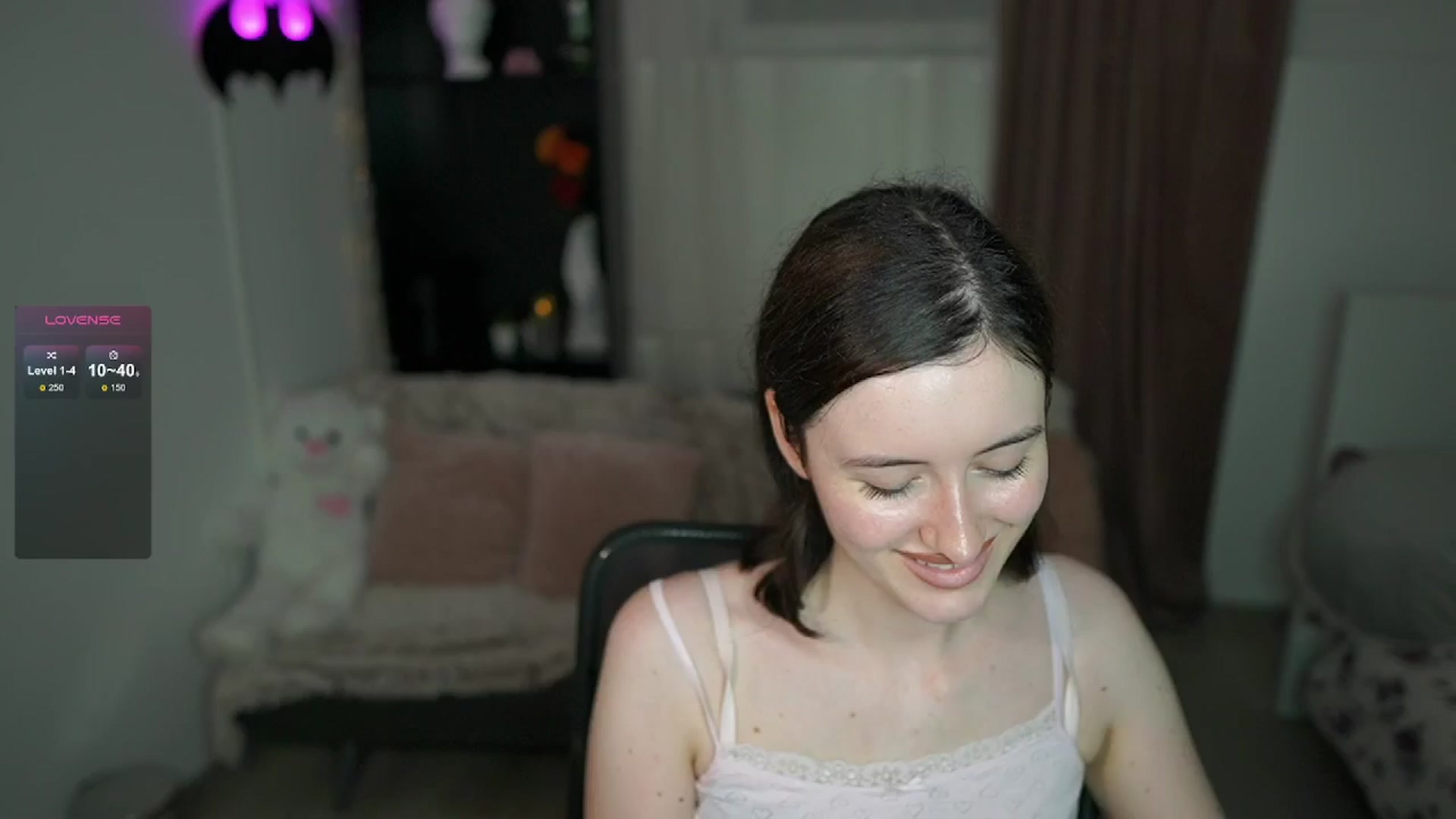 Gallery image thumbnail from Amber__Love18's myfreecams stream on, 07/02/2024, 10:51 image 12 of 20
