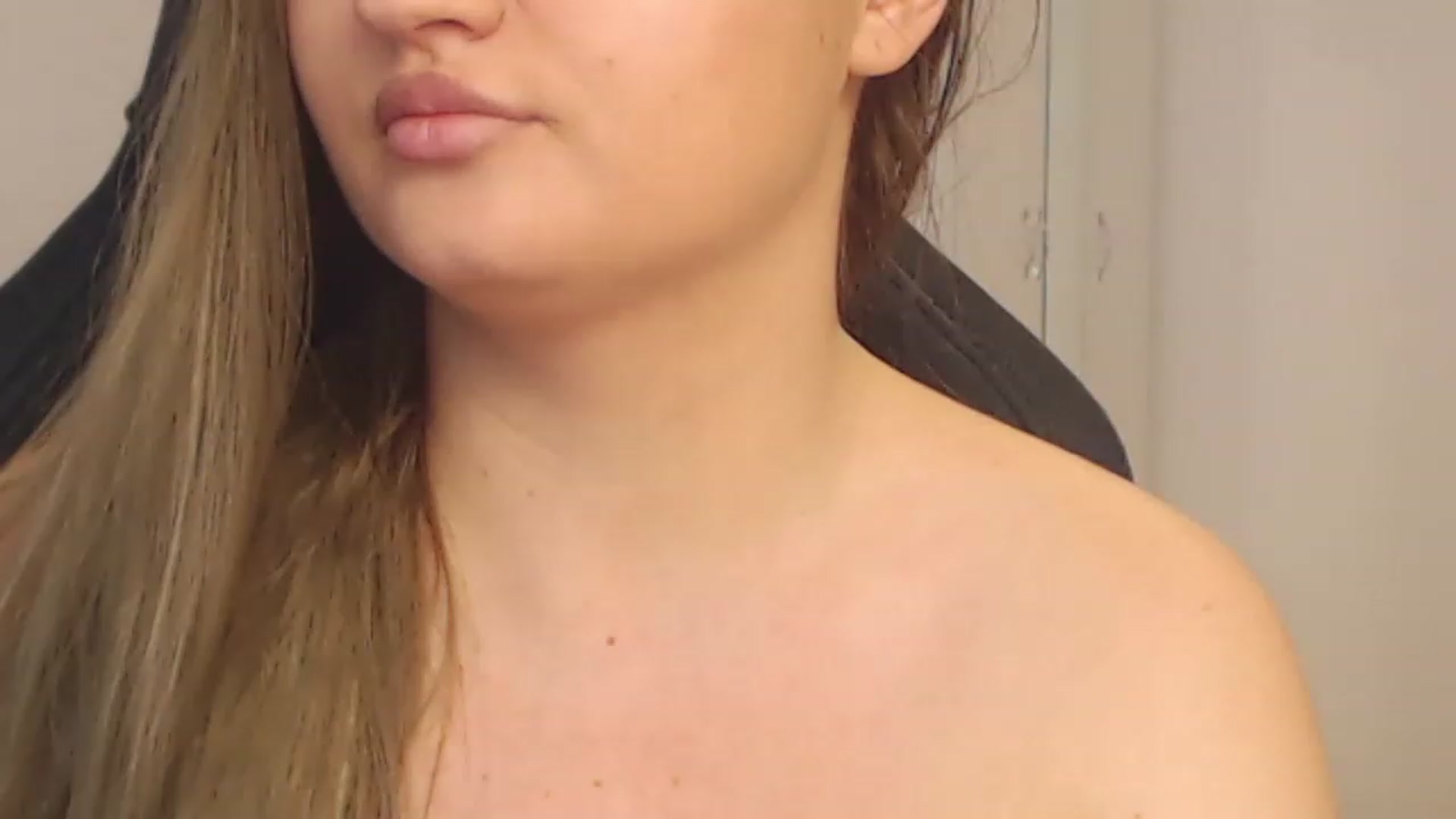 Gallery image thumbnail from Amber_rey's myfreecams stream on, 11/14/2022, 13:18 image 19 of 20