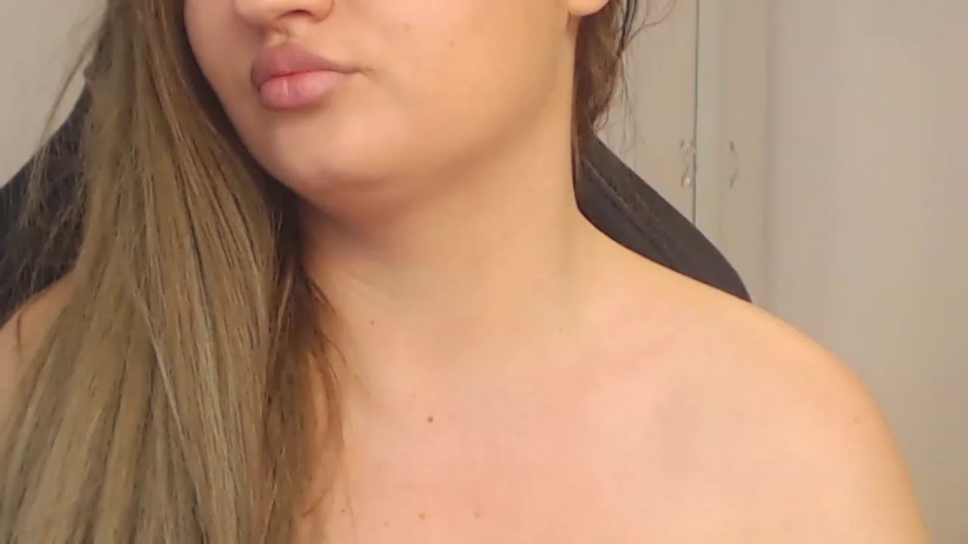 Gallery image thumbnail from Amber_rey's myfreecams stream on, 11/14/2022, 13:18 image 20 of 20