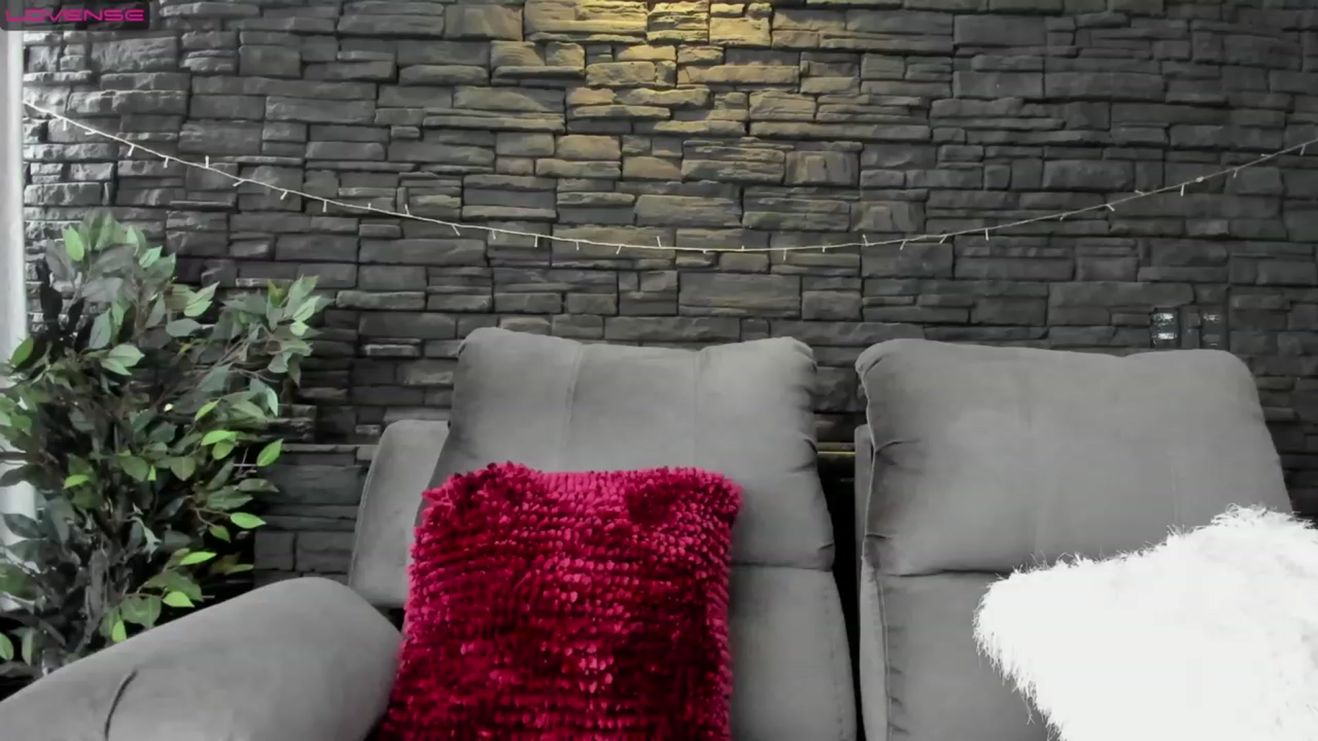 Gallery image thumbnail from Amber_walker's myfreecams stream on, 11/20/2022, 18:52 image 10 of 20